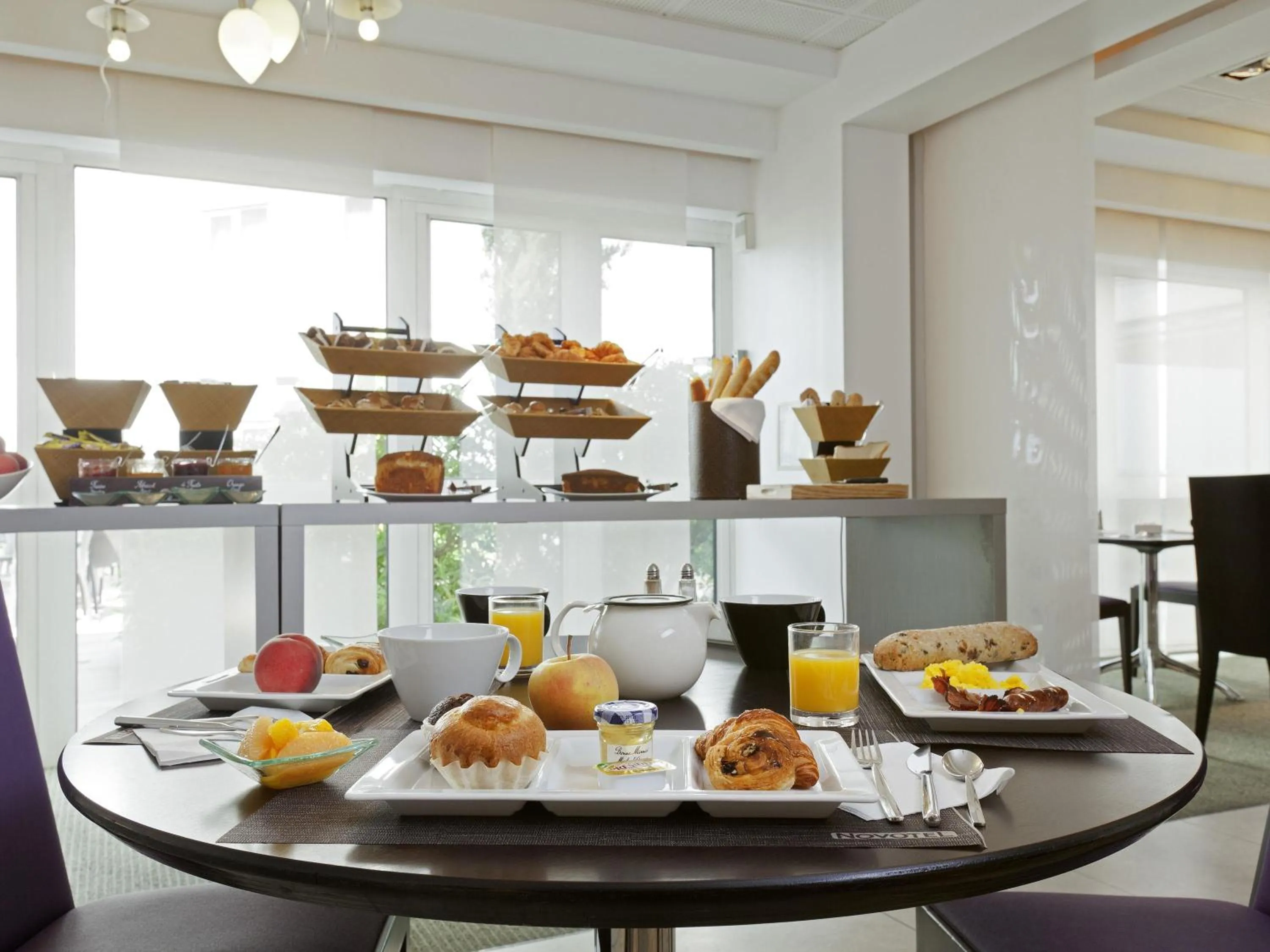 Restaurant/places to eat in Novotel Paris Orly Rungis Aéroport