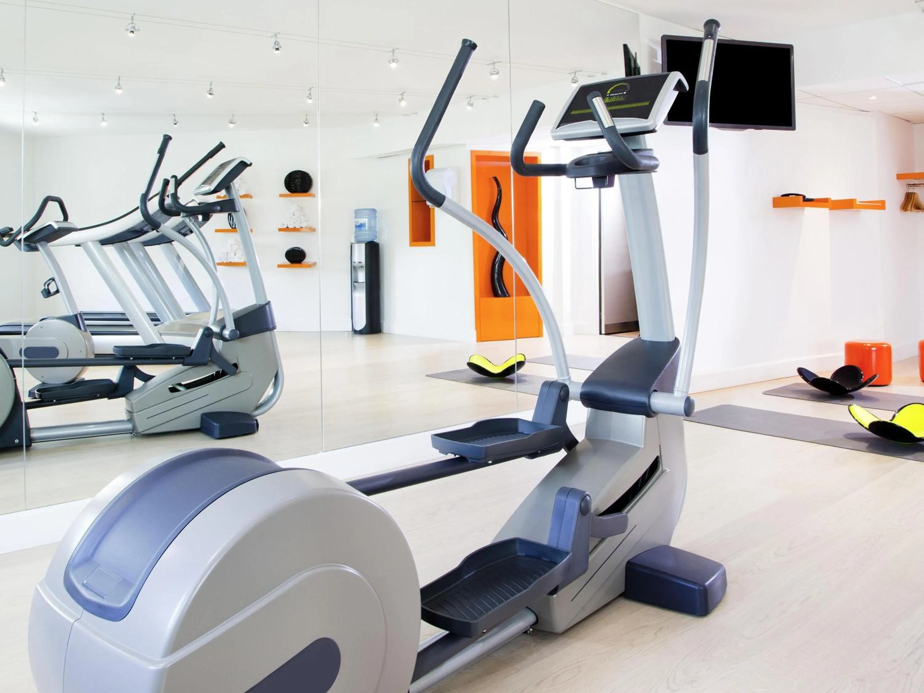 Fitness centre/facilities in Novotel Paris Orly Rungis Aéroport