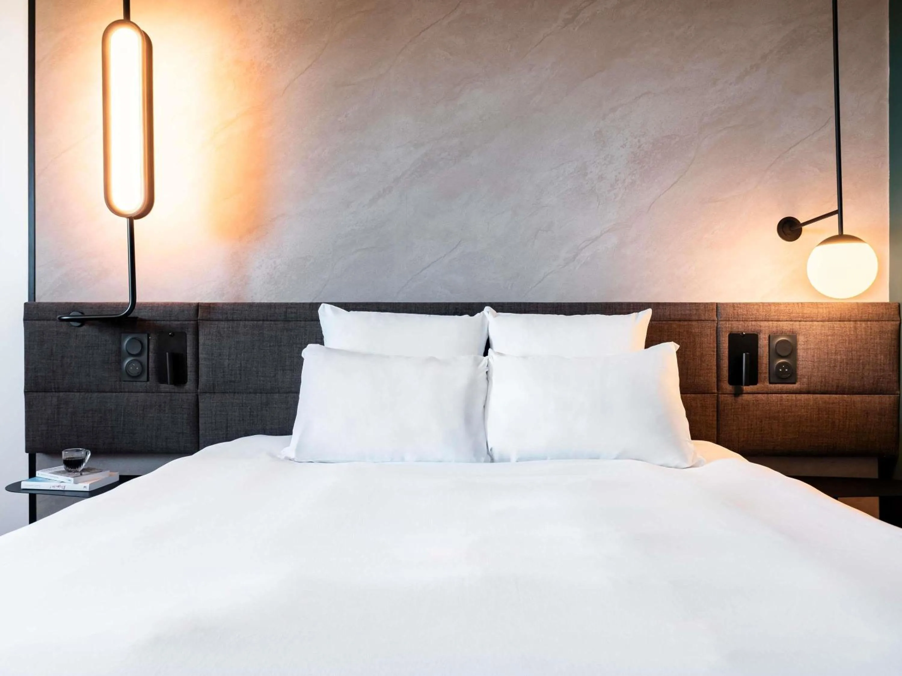 Bedroom, Bed in Novotel Atria Nimes Centre