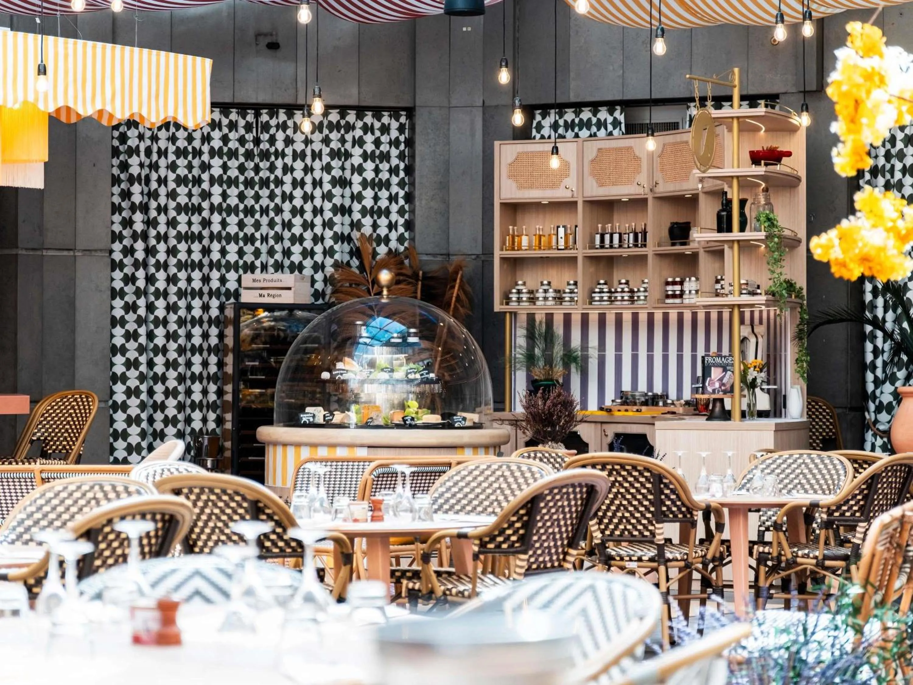 Property building in Novotel Atria Nimes Centre