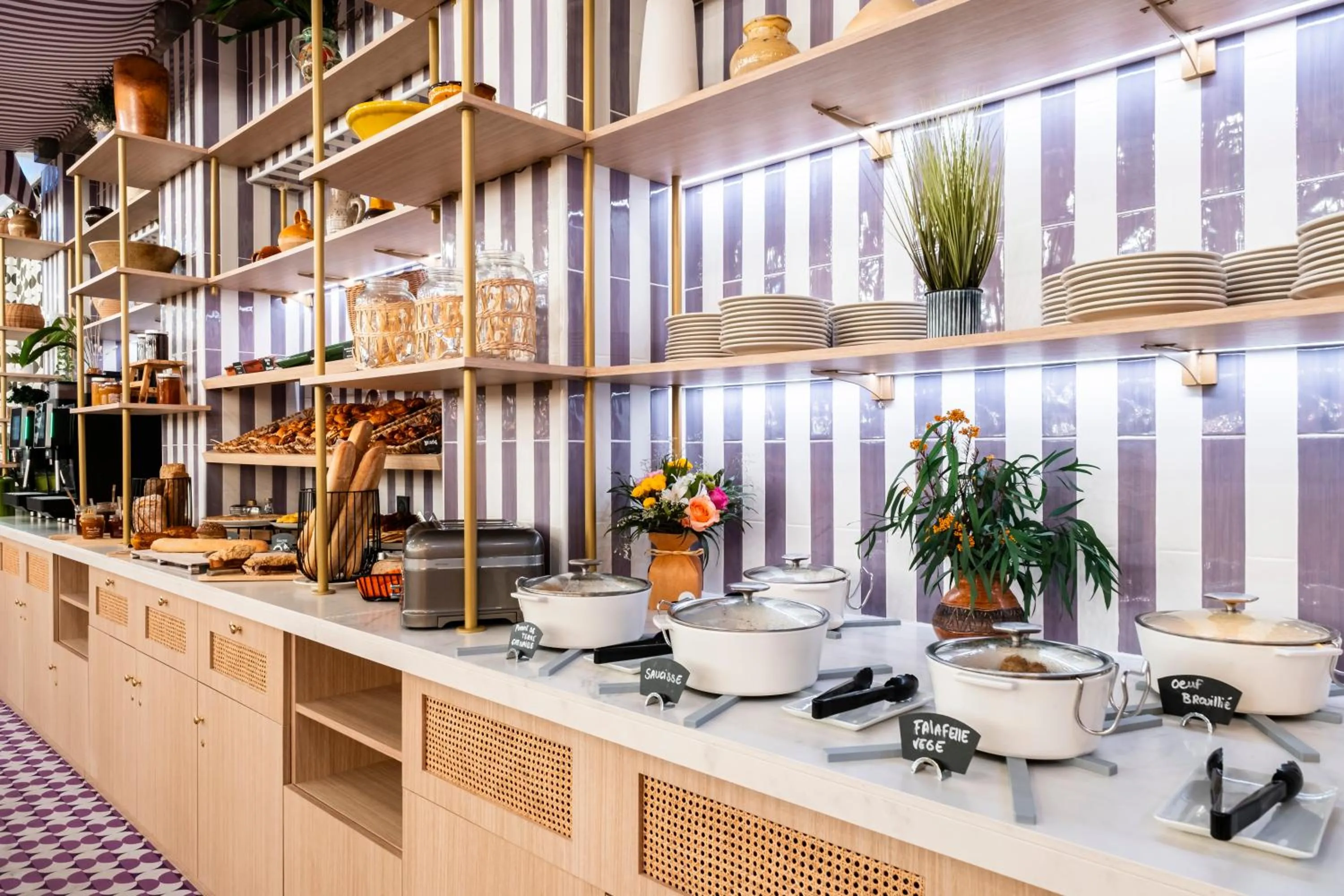 Buffet breakfast in Novotel Atria Nimes Centre