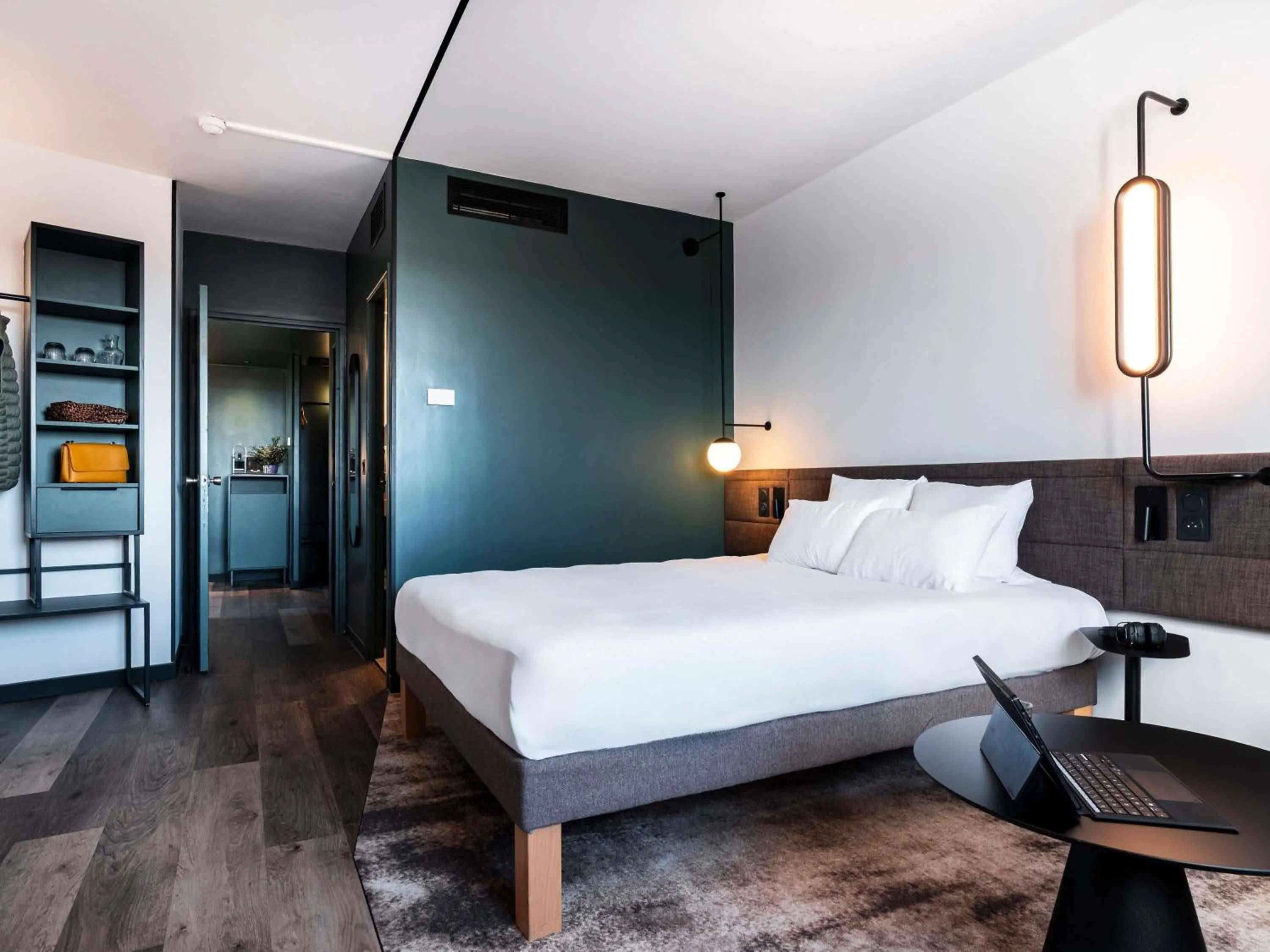 Bedroom, Bed in Novotel Atria Nimes Centre