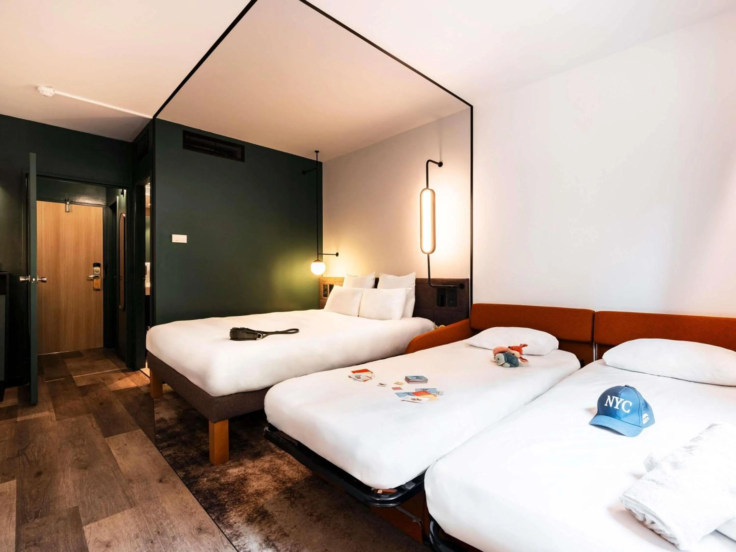 Bedroom, Bed in Novotel Atria Nimes Centre