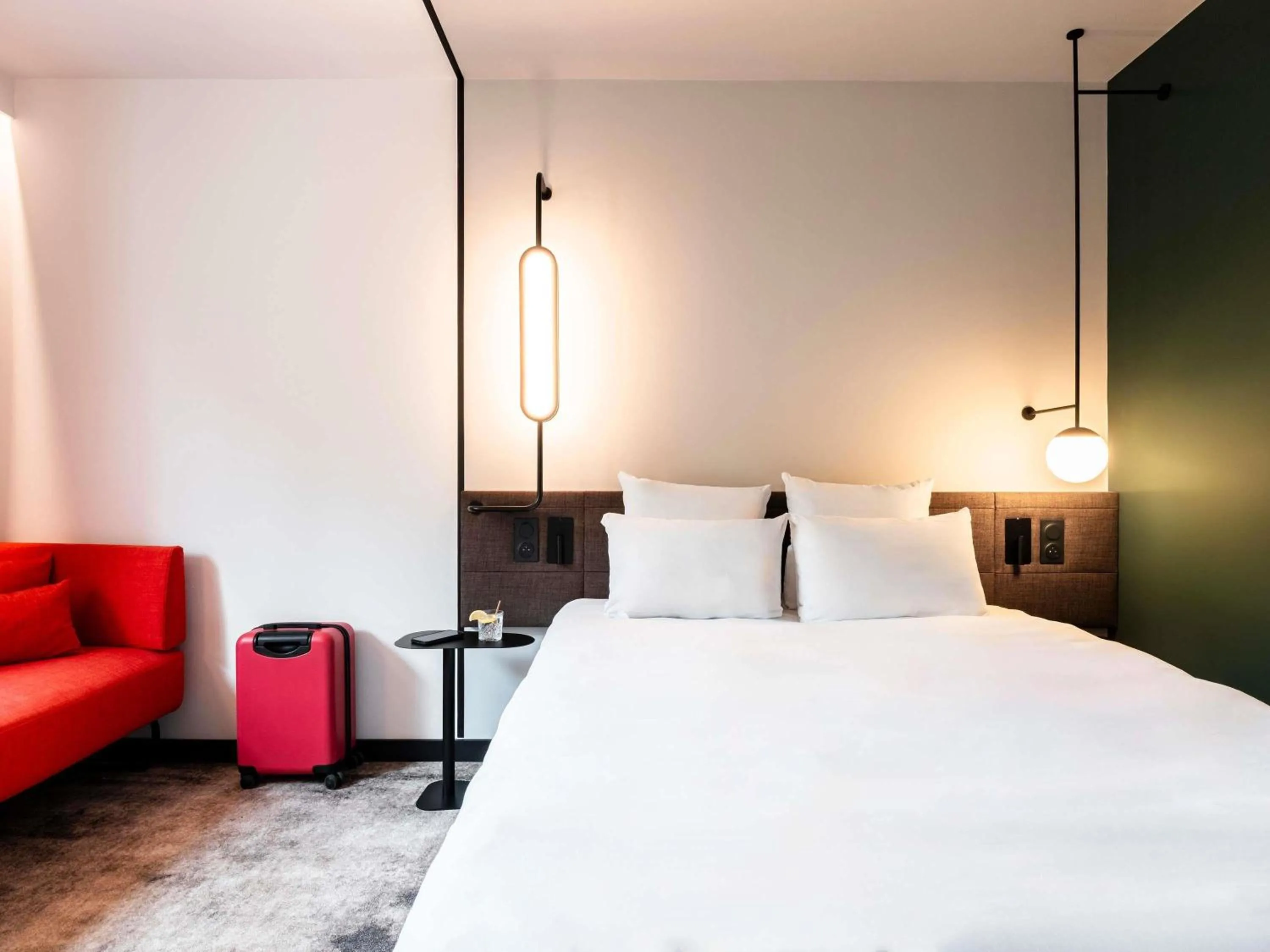 Bedroom, Bed in Novotel Atria Nimes Centre