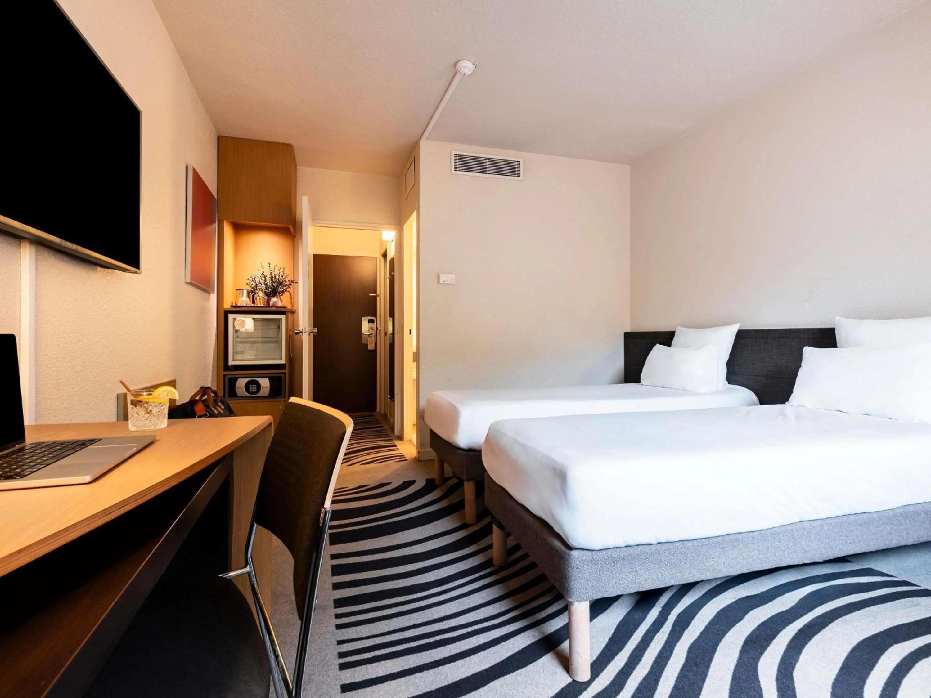 Bedroom, Bed in Novotel Atria Nimes Centre