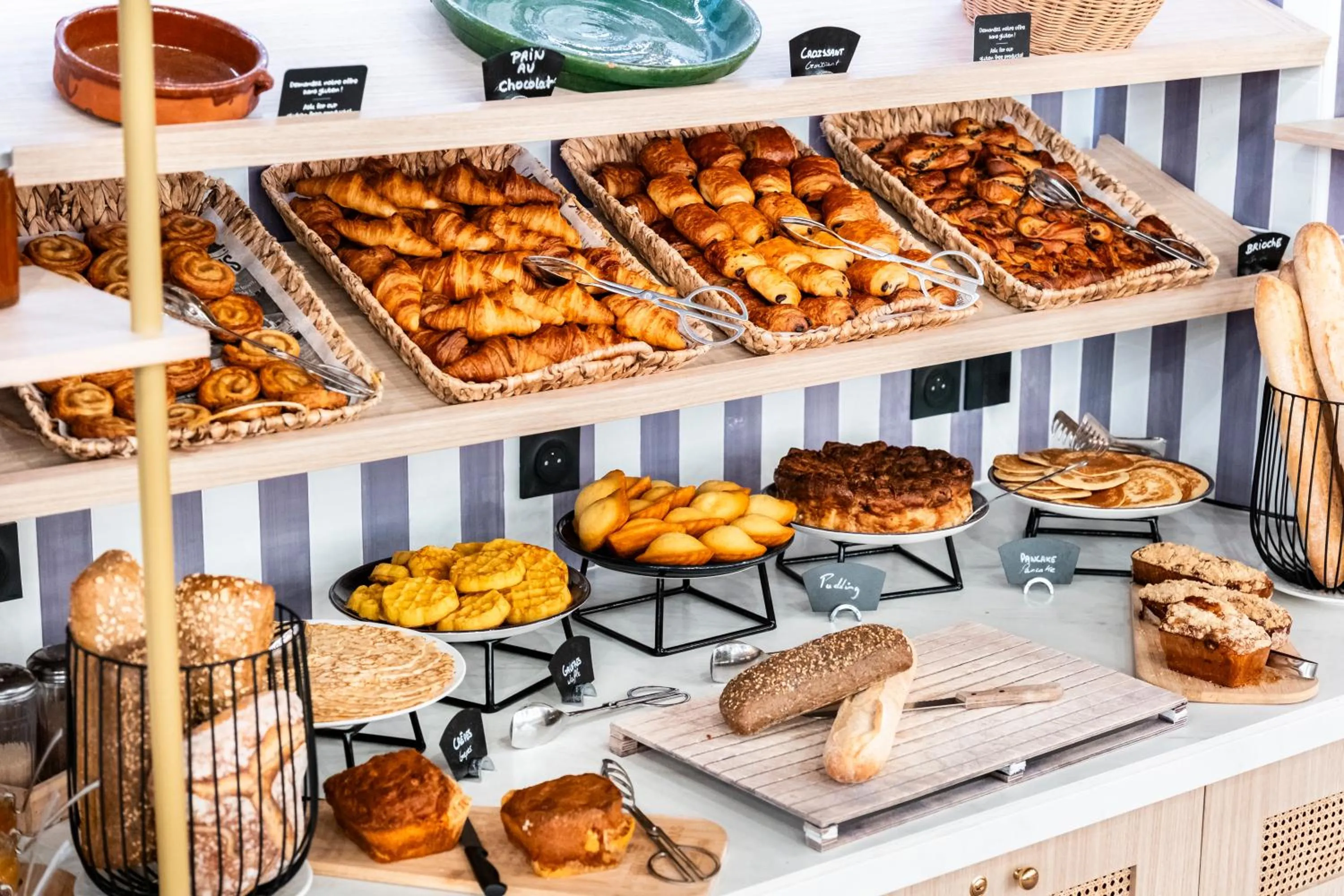 Breakfast in Novotel Atria Nimes Centre