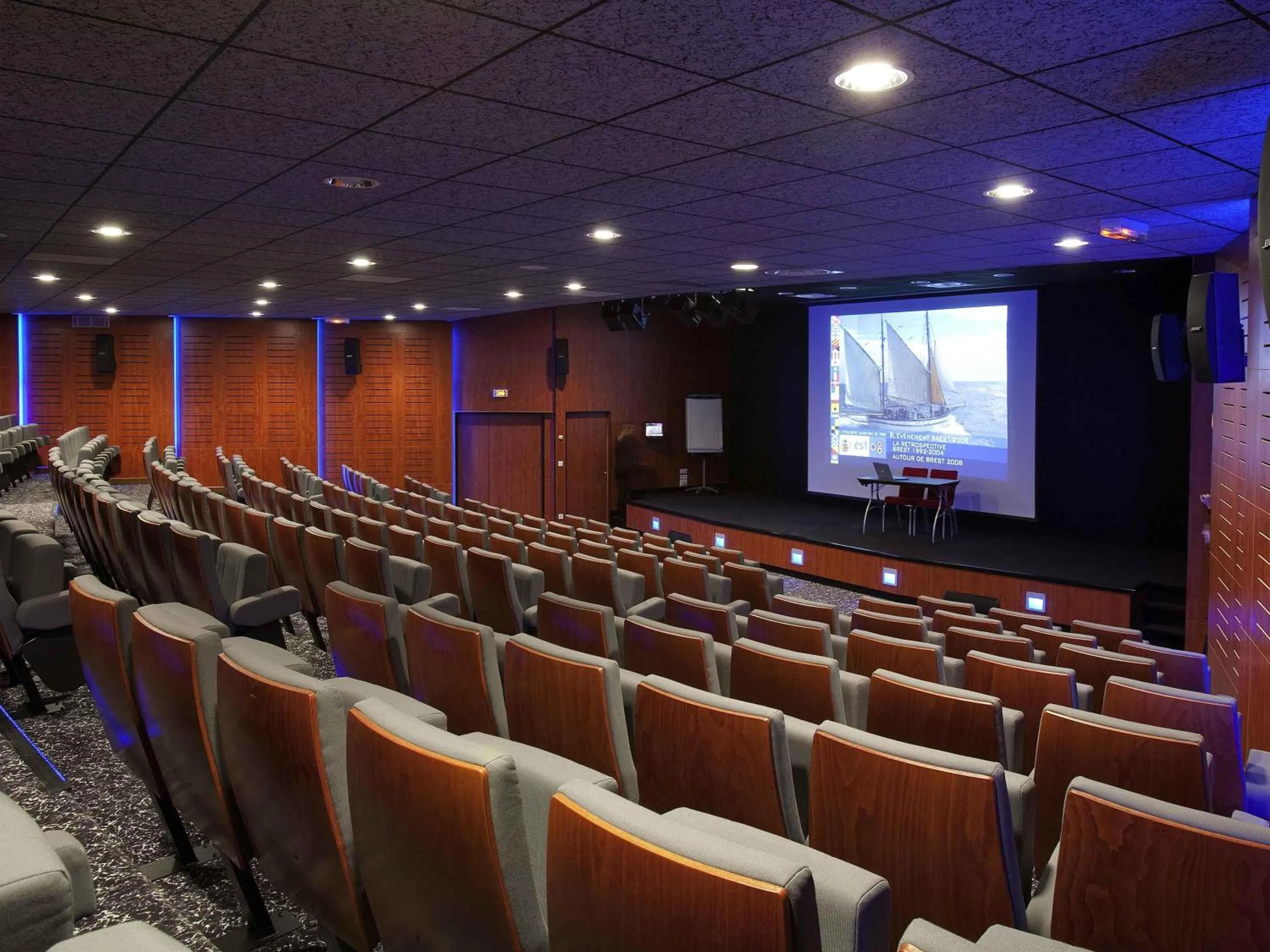 Meeting/conference room in Mercure Quimper Centre