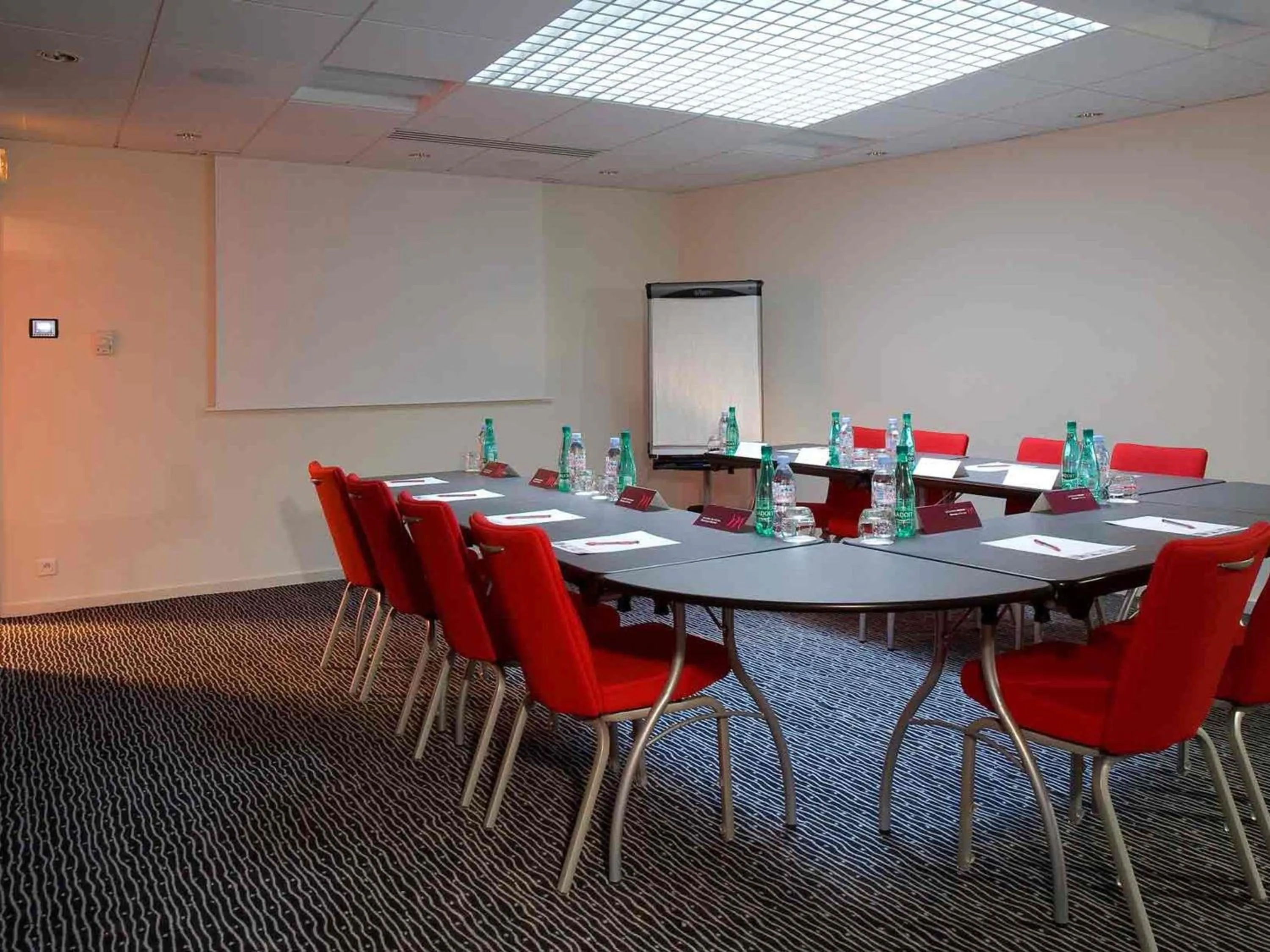 Meeting/conference room in Mercure Quimper Centre