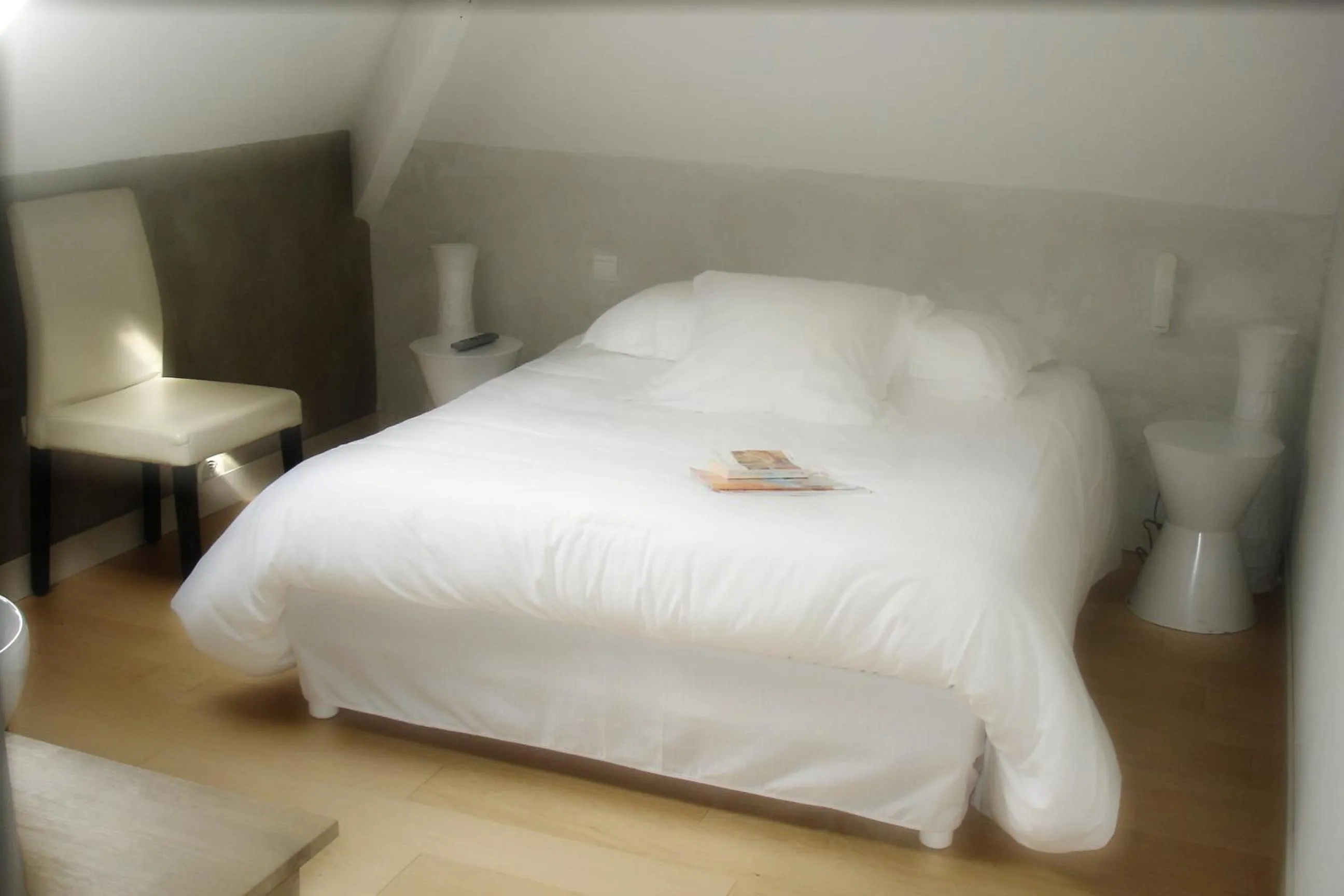 Bedroom, Bed in Hotel La Bastie d'Urfé