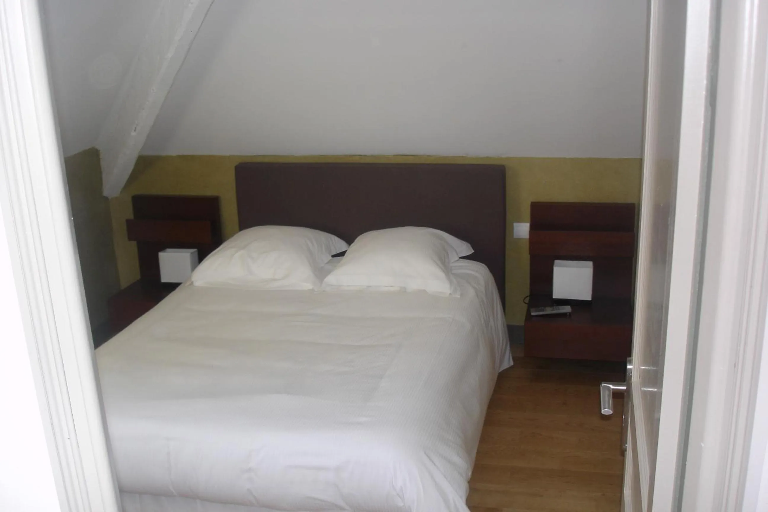 Bedroom, Bed in Hotel La Bastie d'Urfé