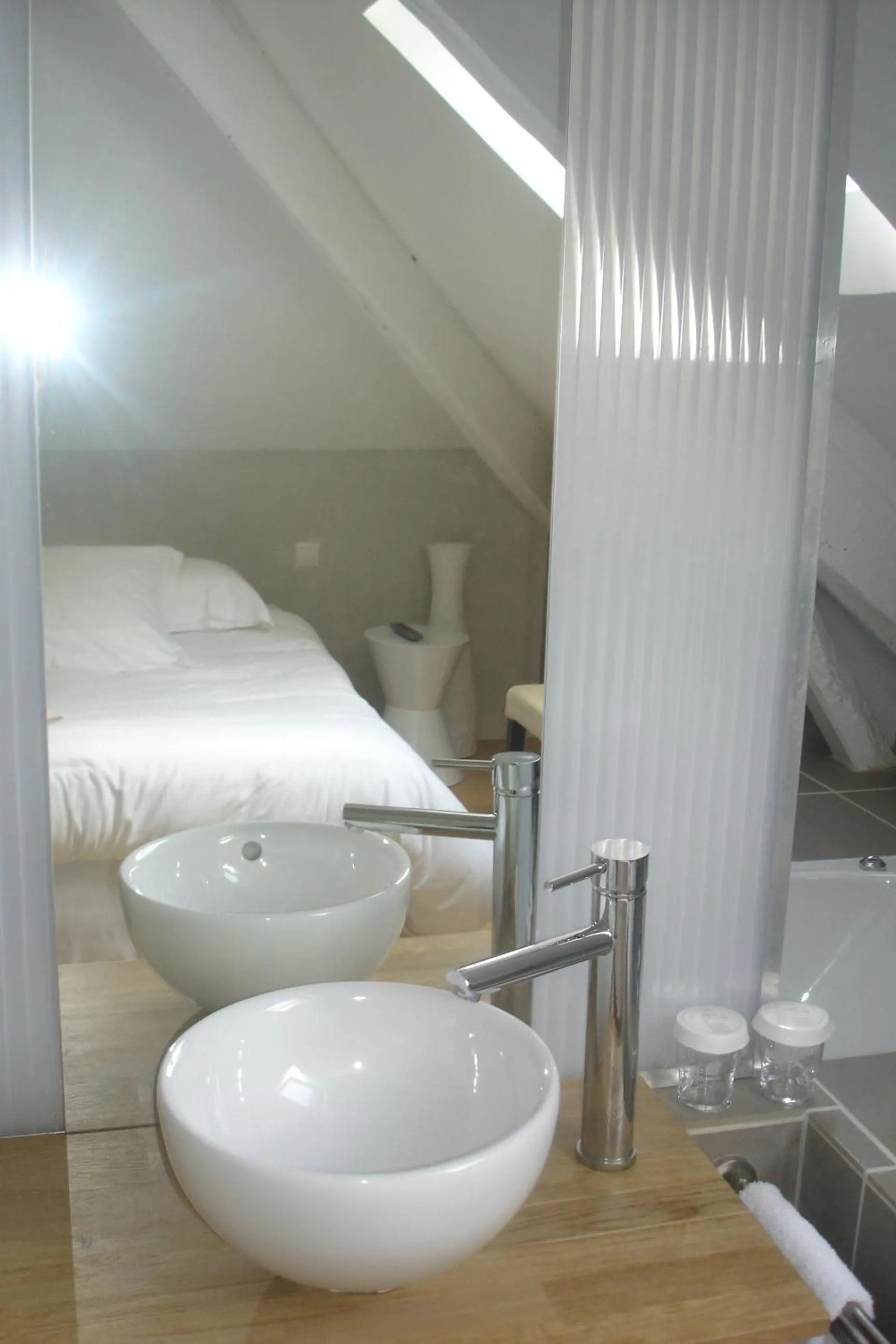 Bathroom, Bed in Hotel La Bastie d'Urfé