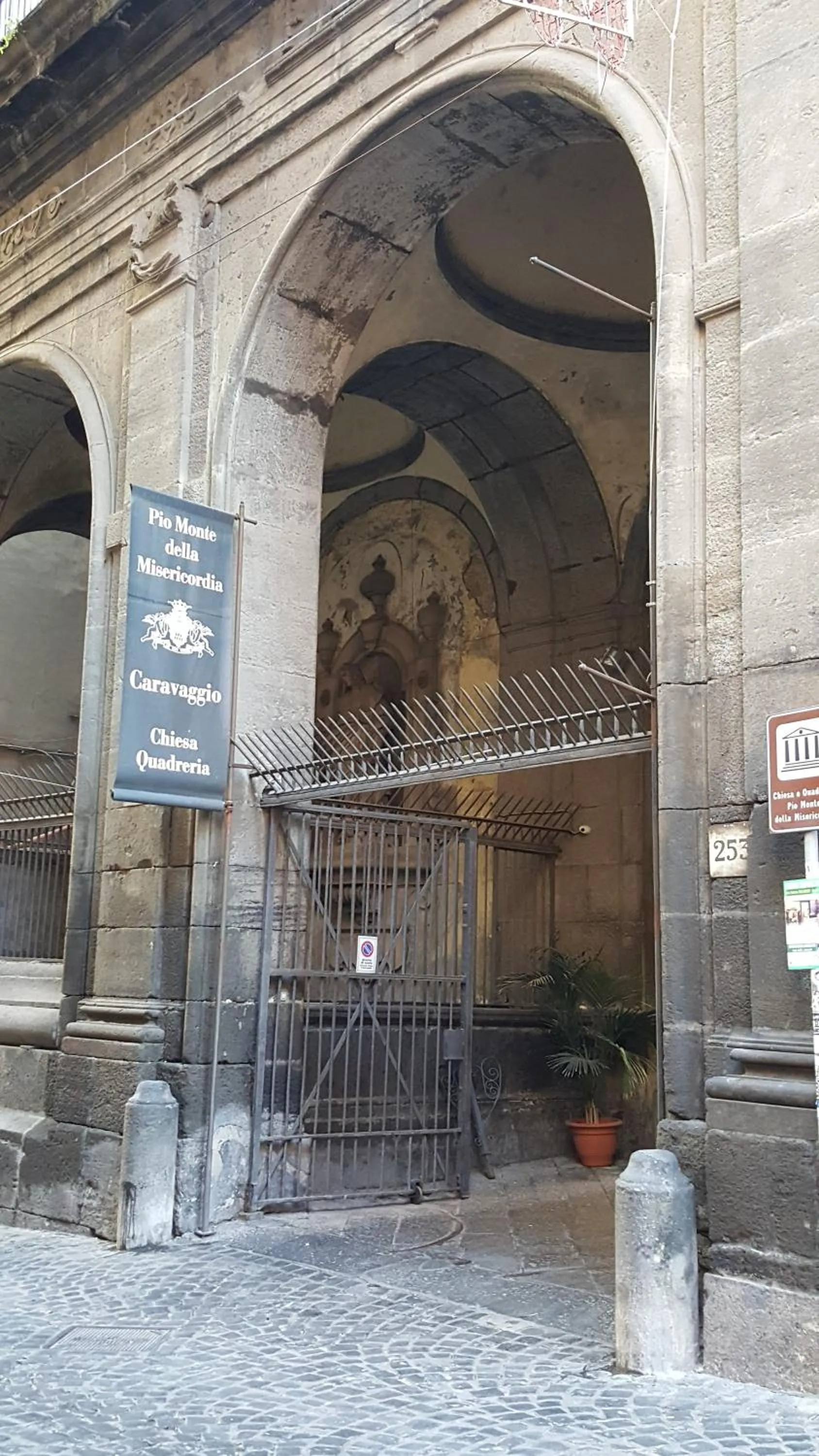 Nearby landmark in Napoli Royal Suite