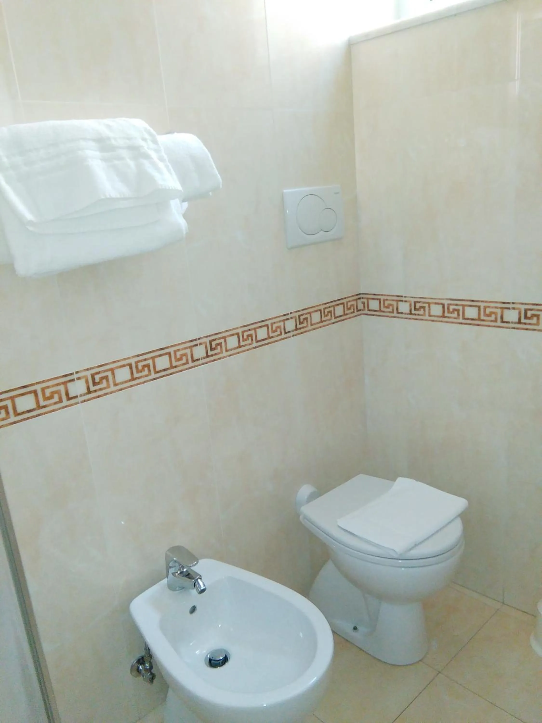 Bathroom in Ristorante Hotel Mira