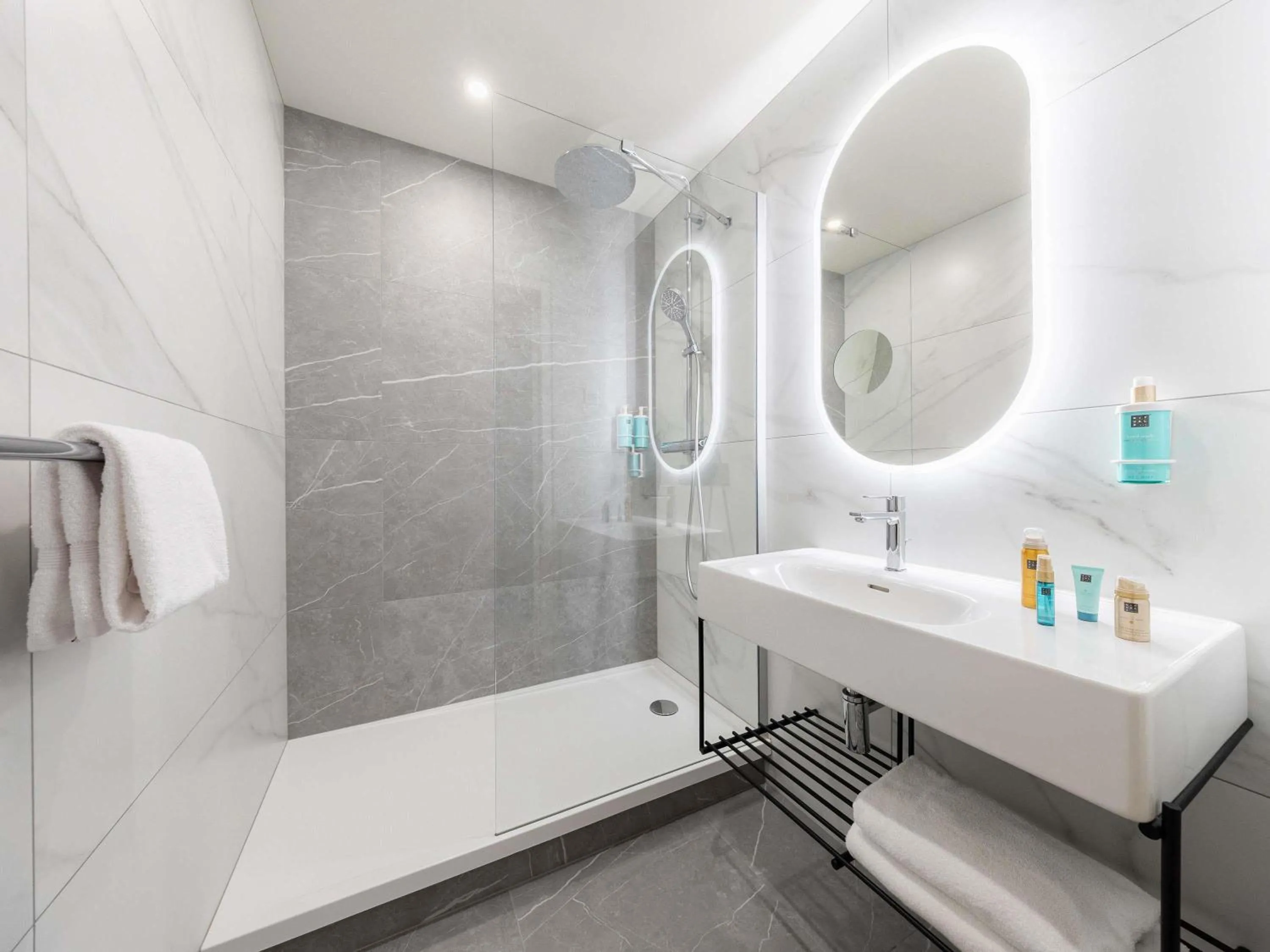 Property building in Novotel Paris 13 Porte d'Italie