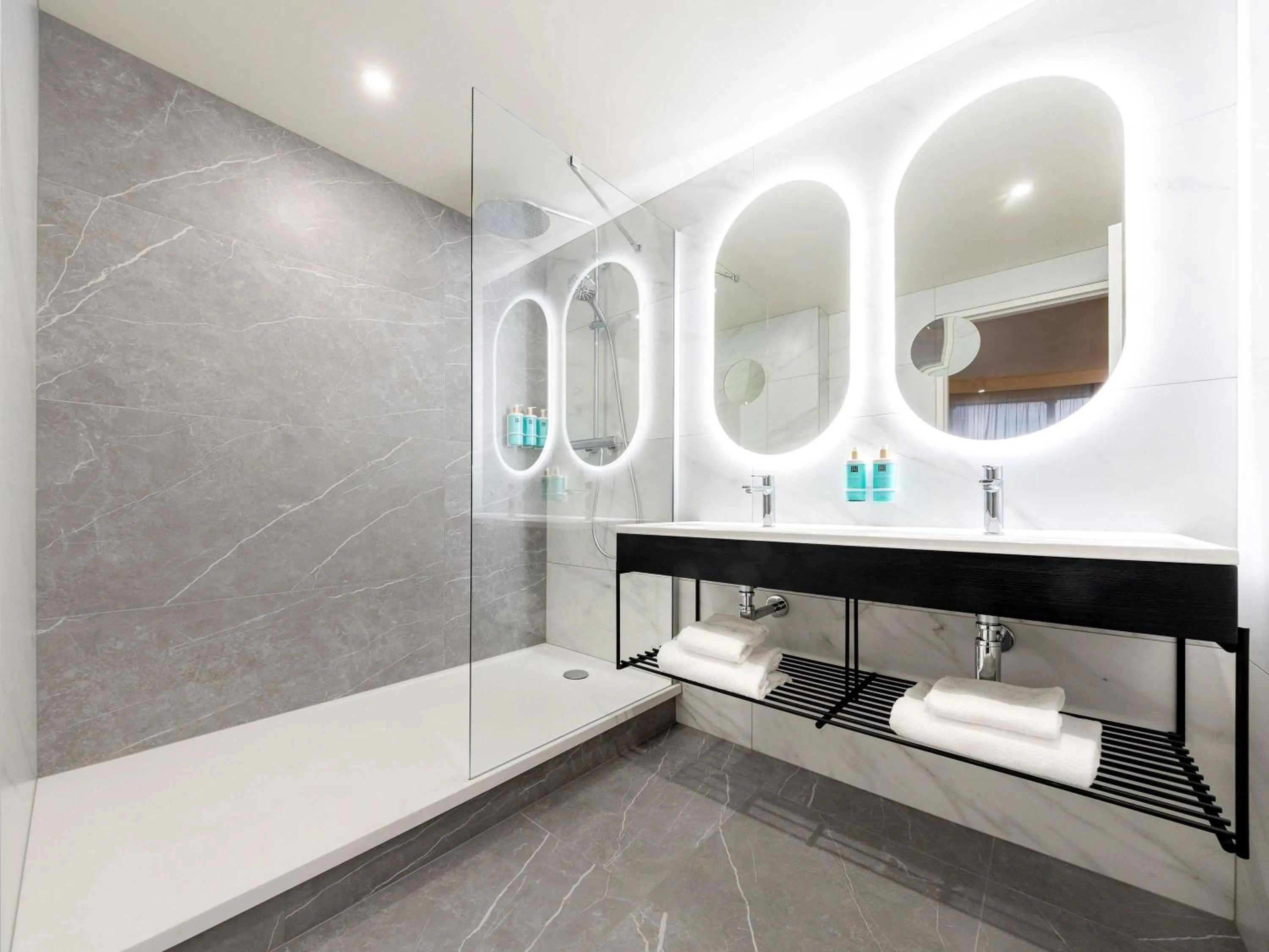 Bedroom in Novotel Paris 13 Porte d'Italie