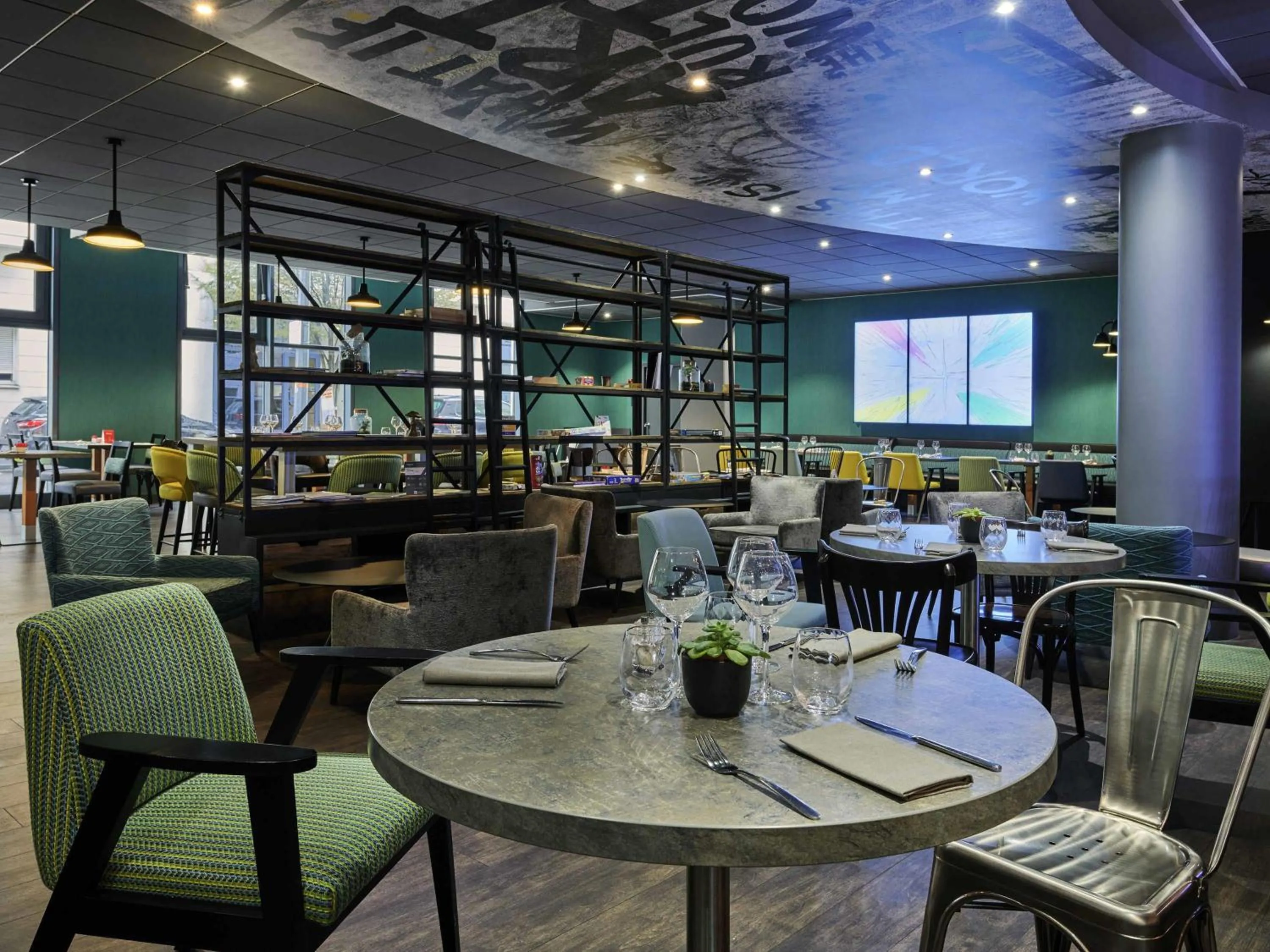 Lounge or bar in Novotel Paris 13 Porte d'Italie