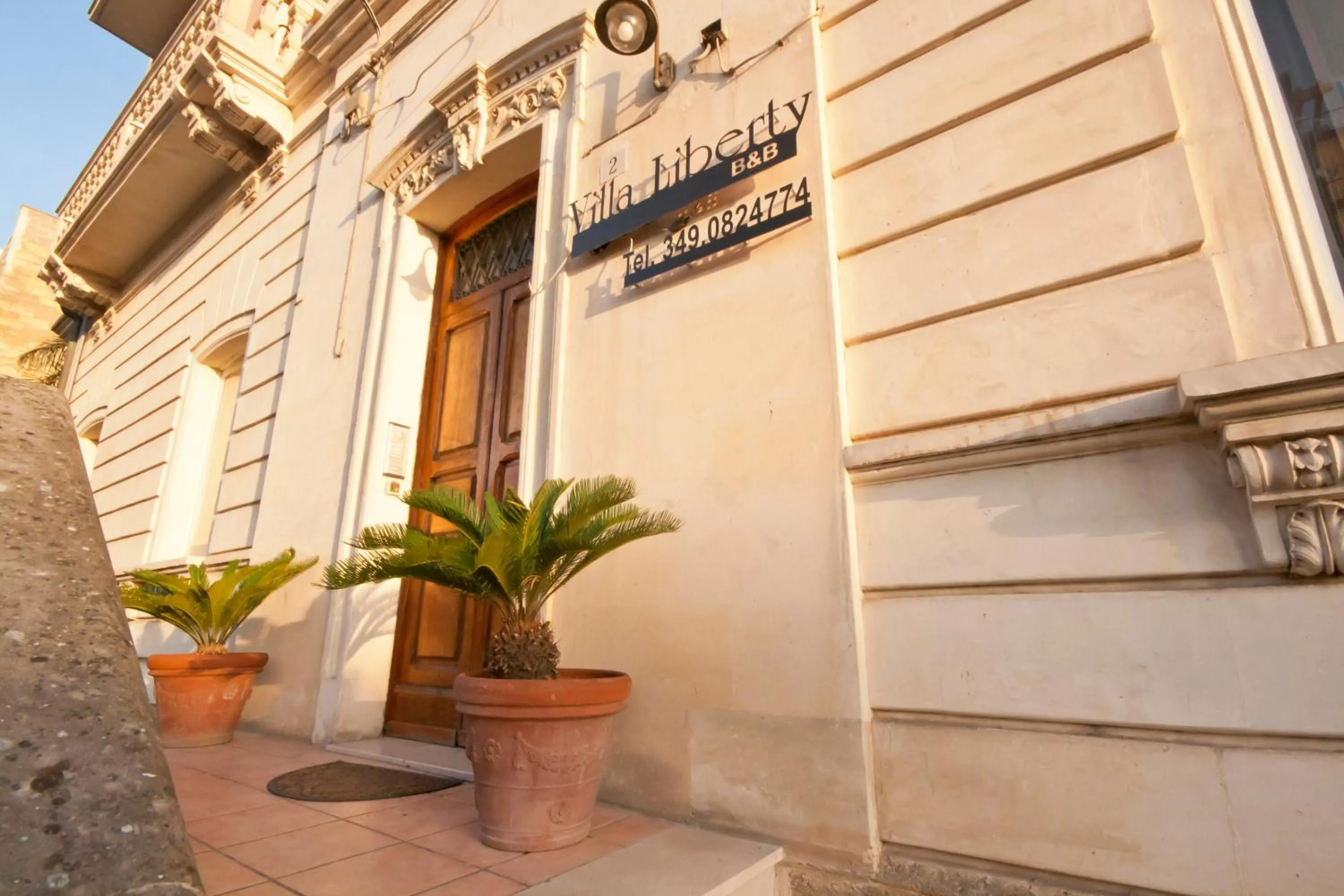 Facade/entrance in Villa Liberty Palazzo Gigante