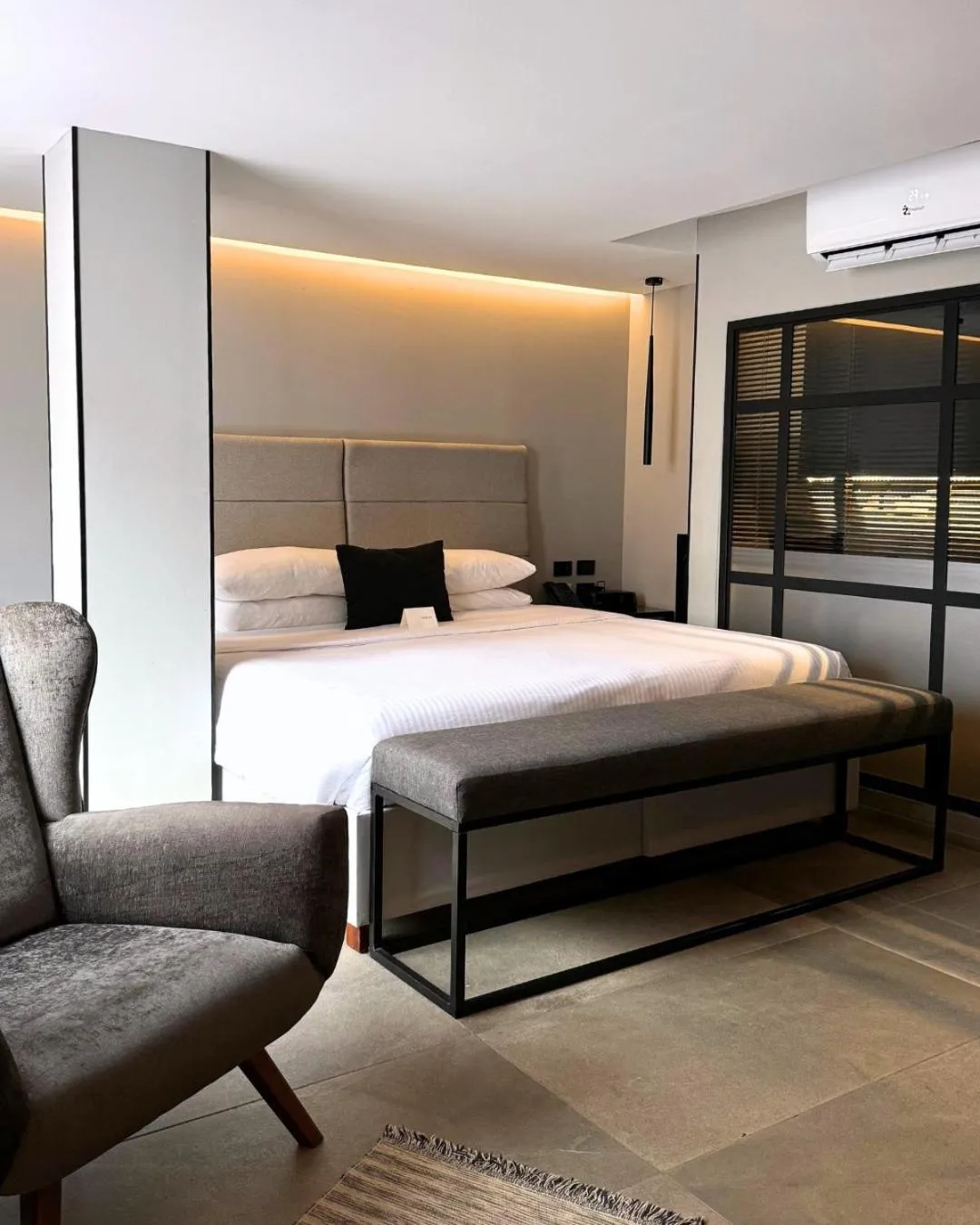 Bed in Ontico Urban Design Hotel