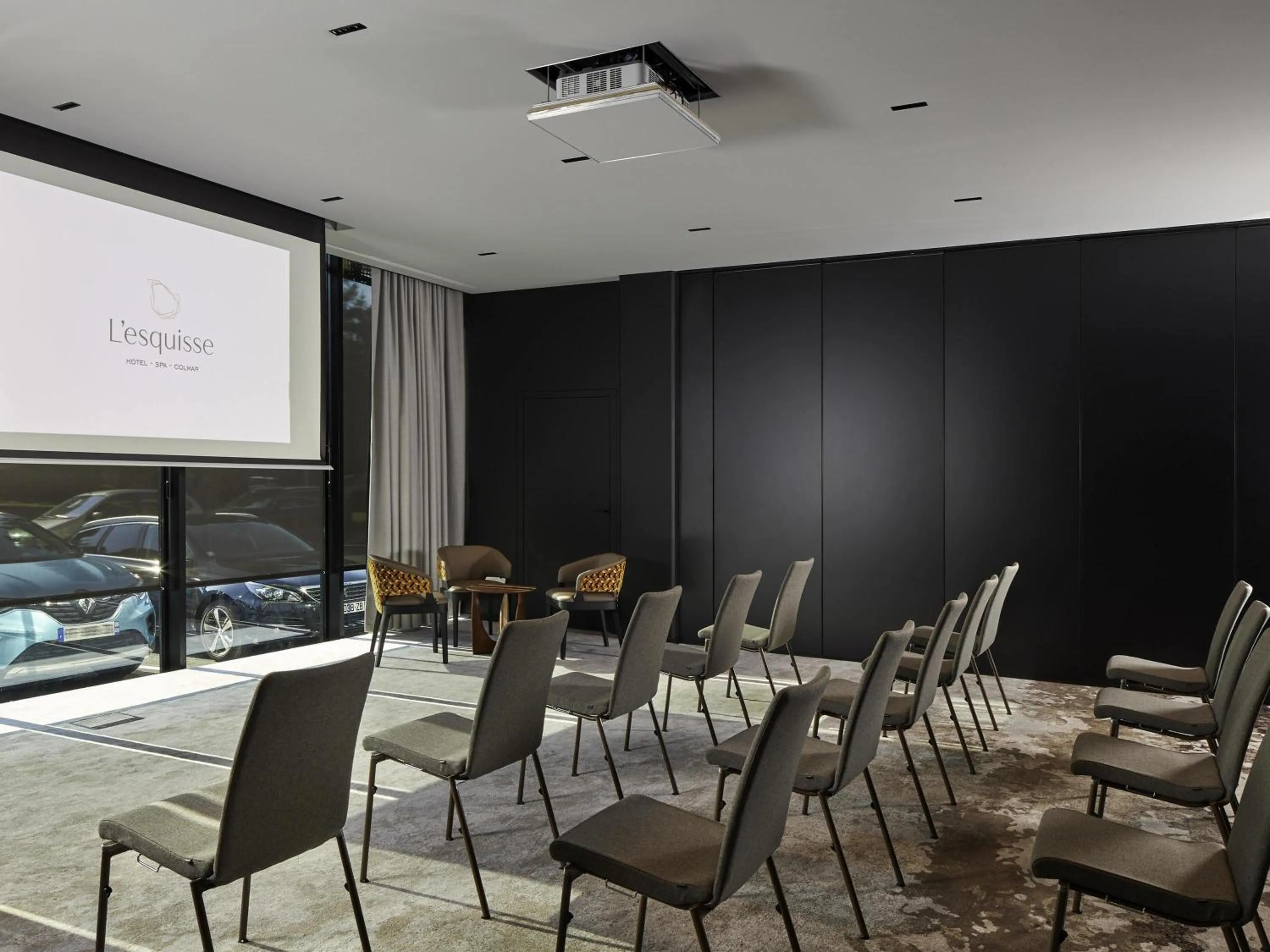 Meeting/conference room in L'Esquisse Hotel & Spa Colmar - MGallery Collection