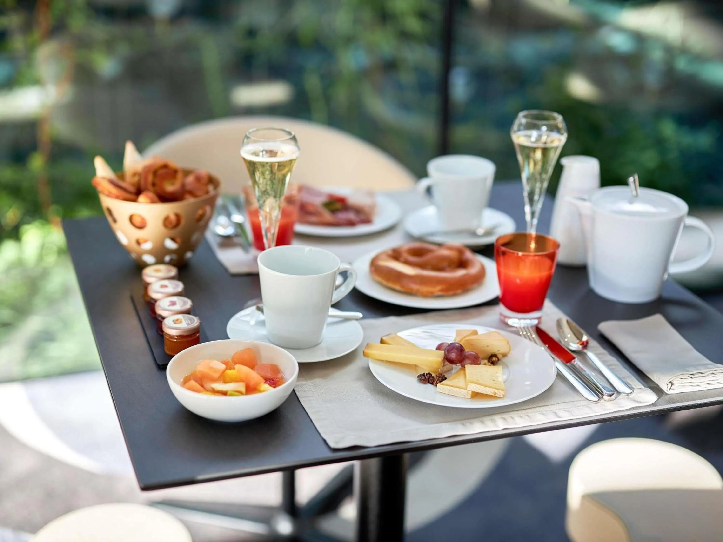 Breakfast in L'Esquisse Hotel & Spa Colmar - MGallery Collection