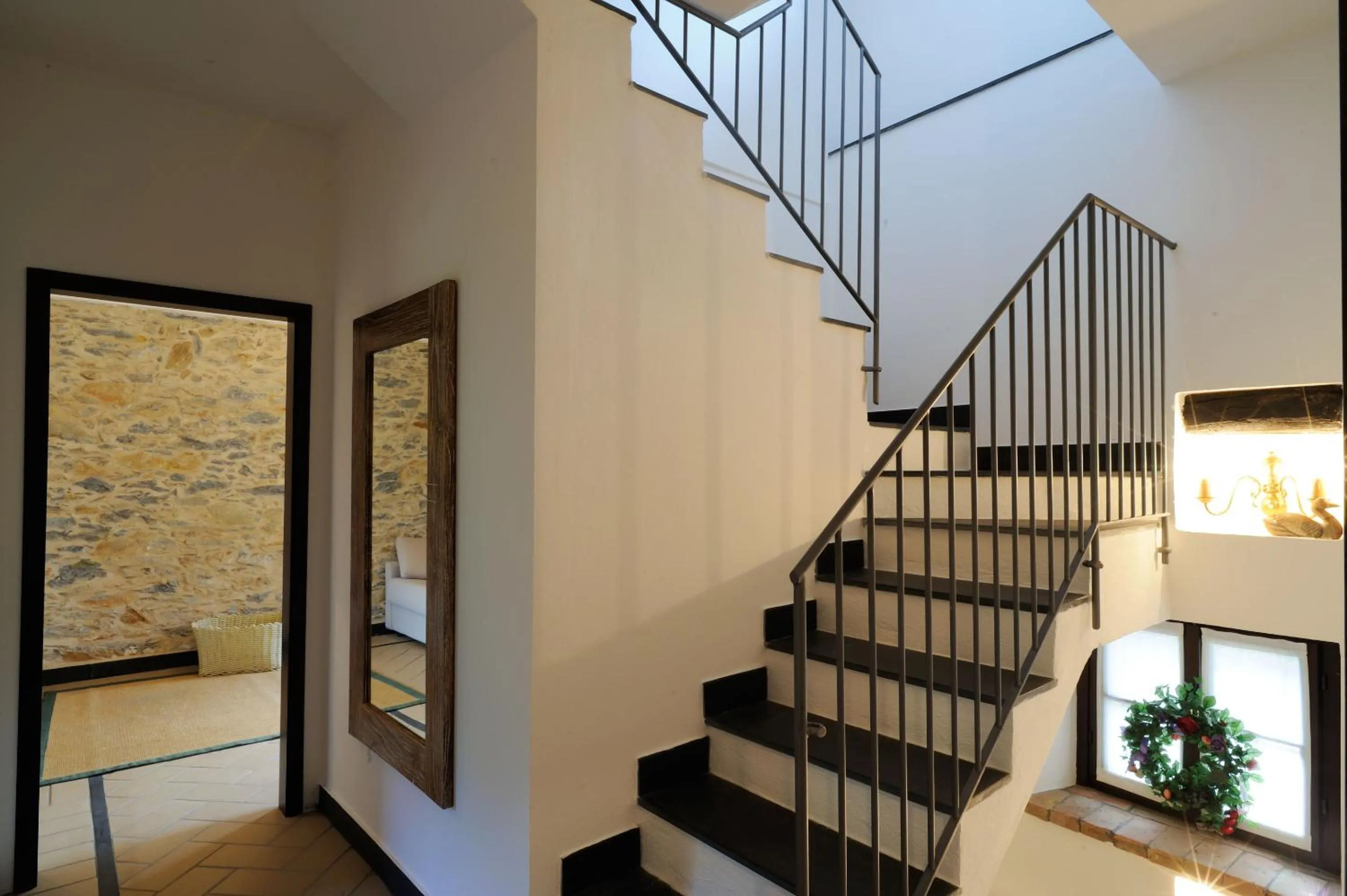 Decorative detail in Borgata Cantone Country House B&B