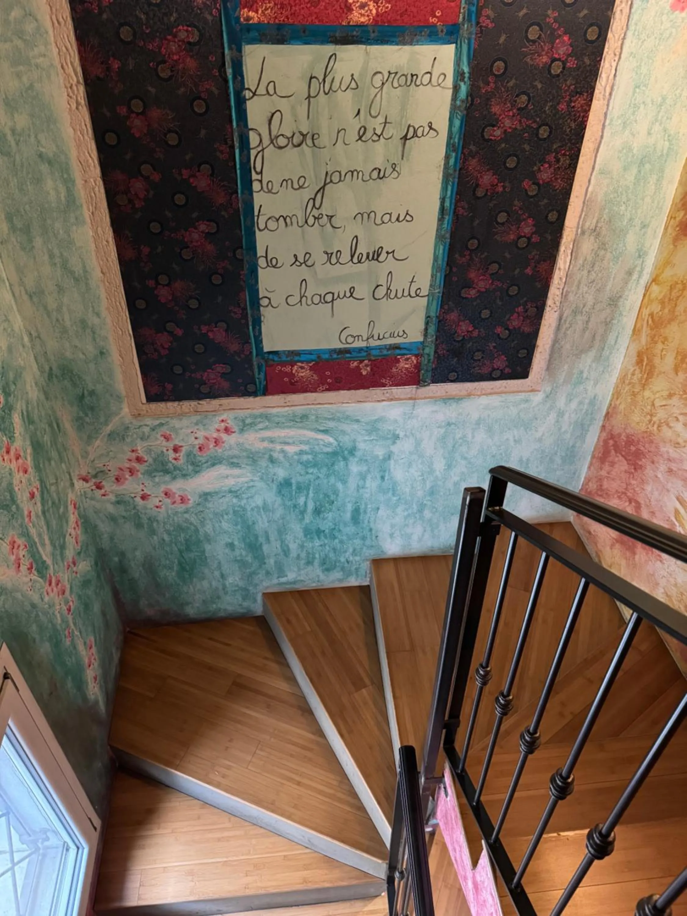 Decorative detail in Villa Vietnamonamour