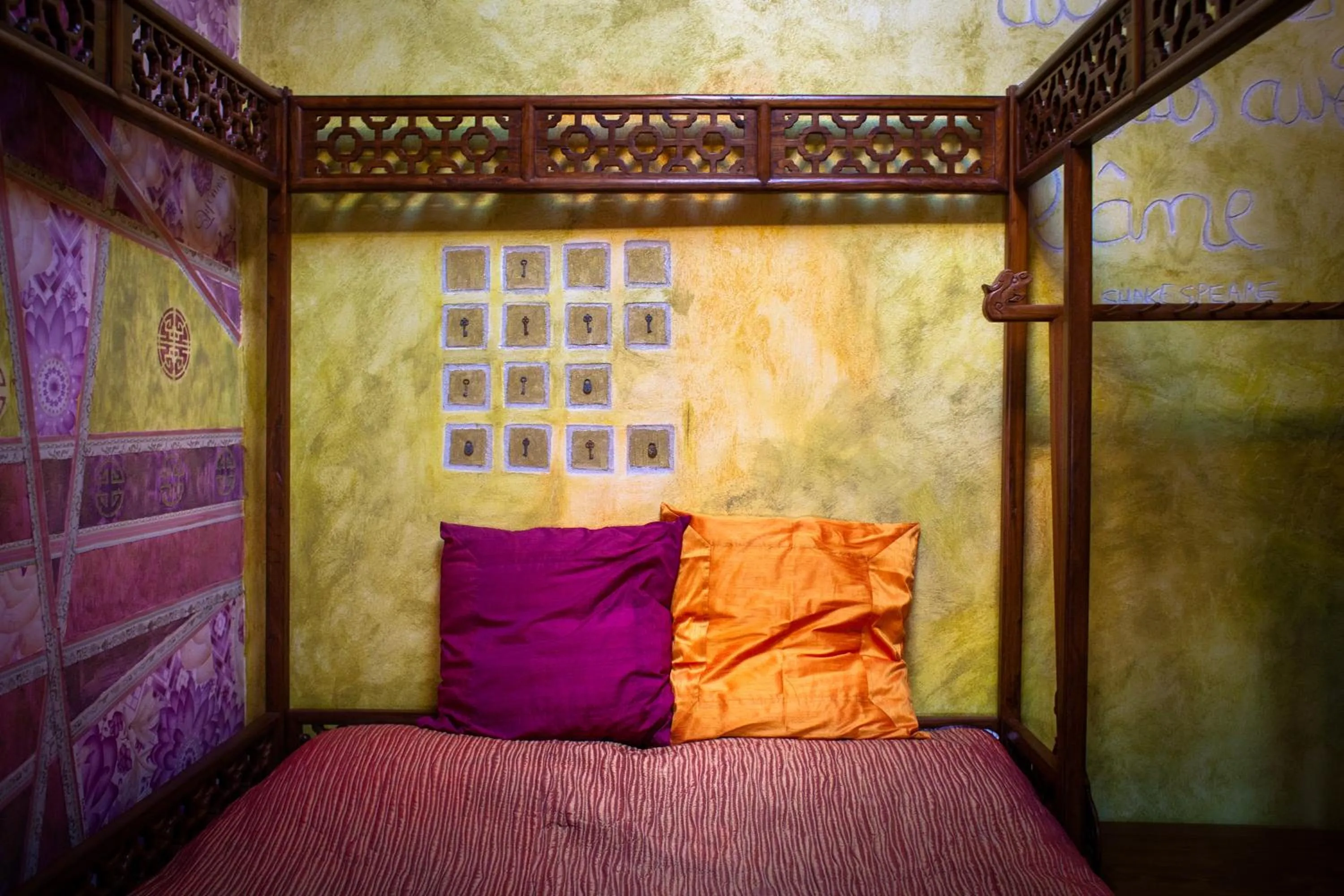 Bed in Villa Vietnamonamour