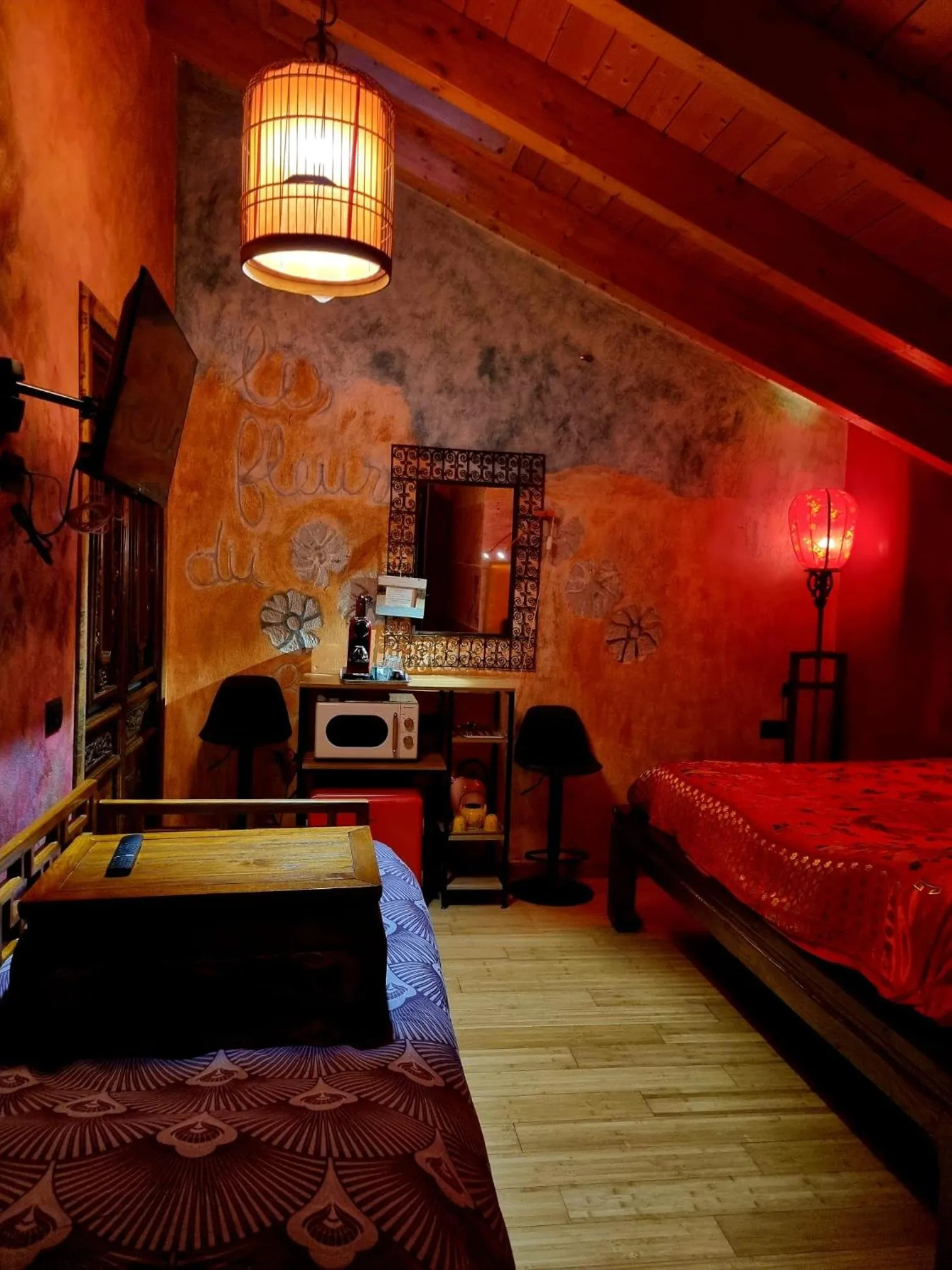 Bed in Villa Vietnamonamour