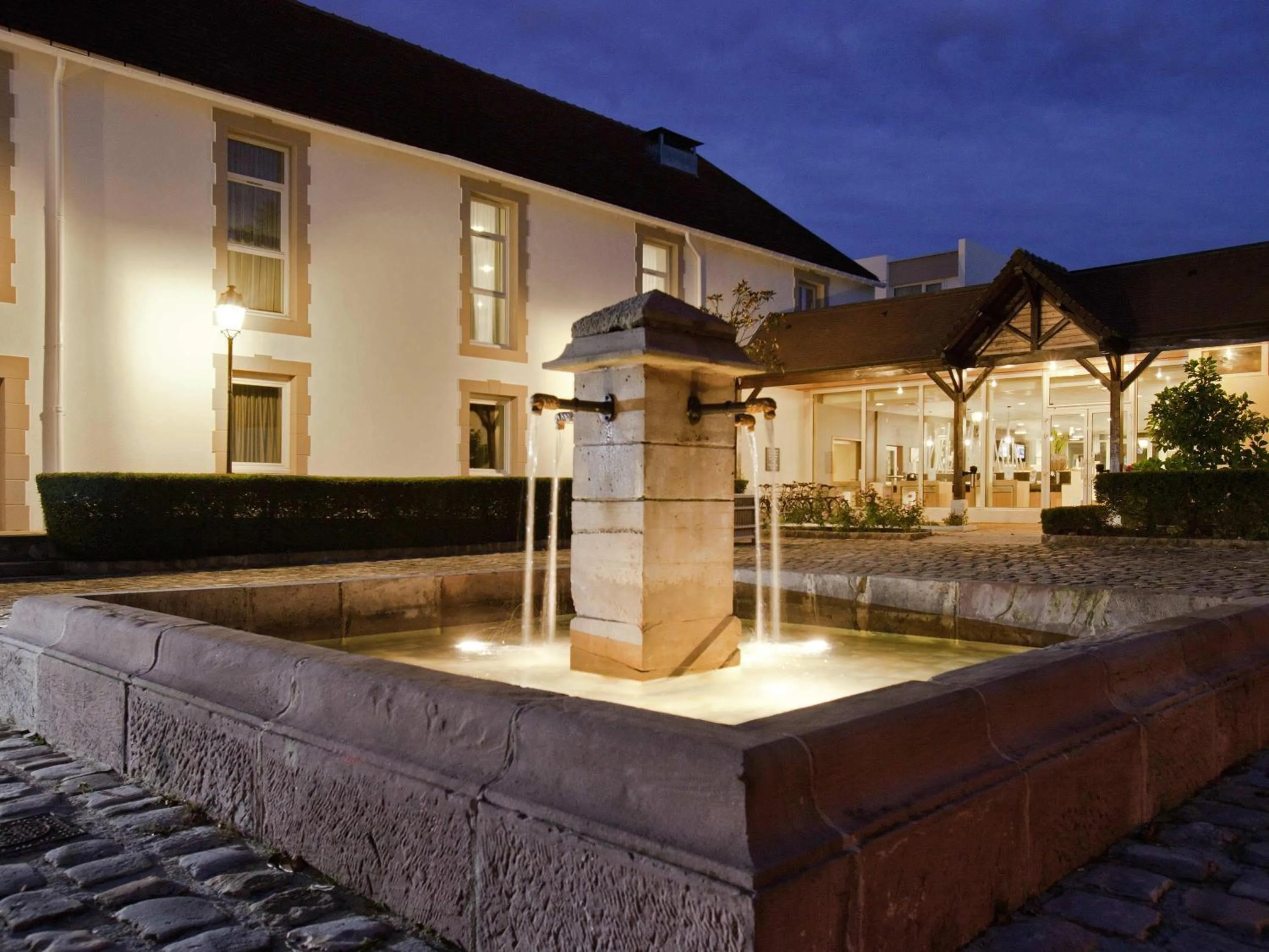 Property building in Novotel Saclay