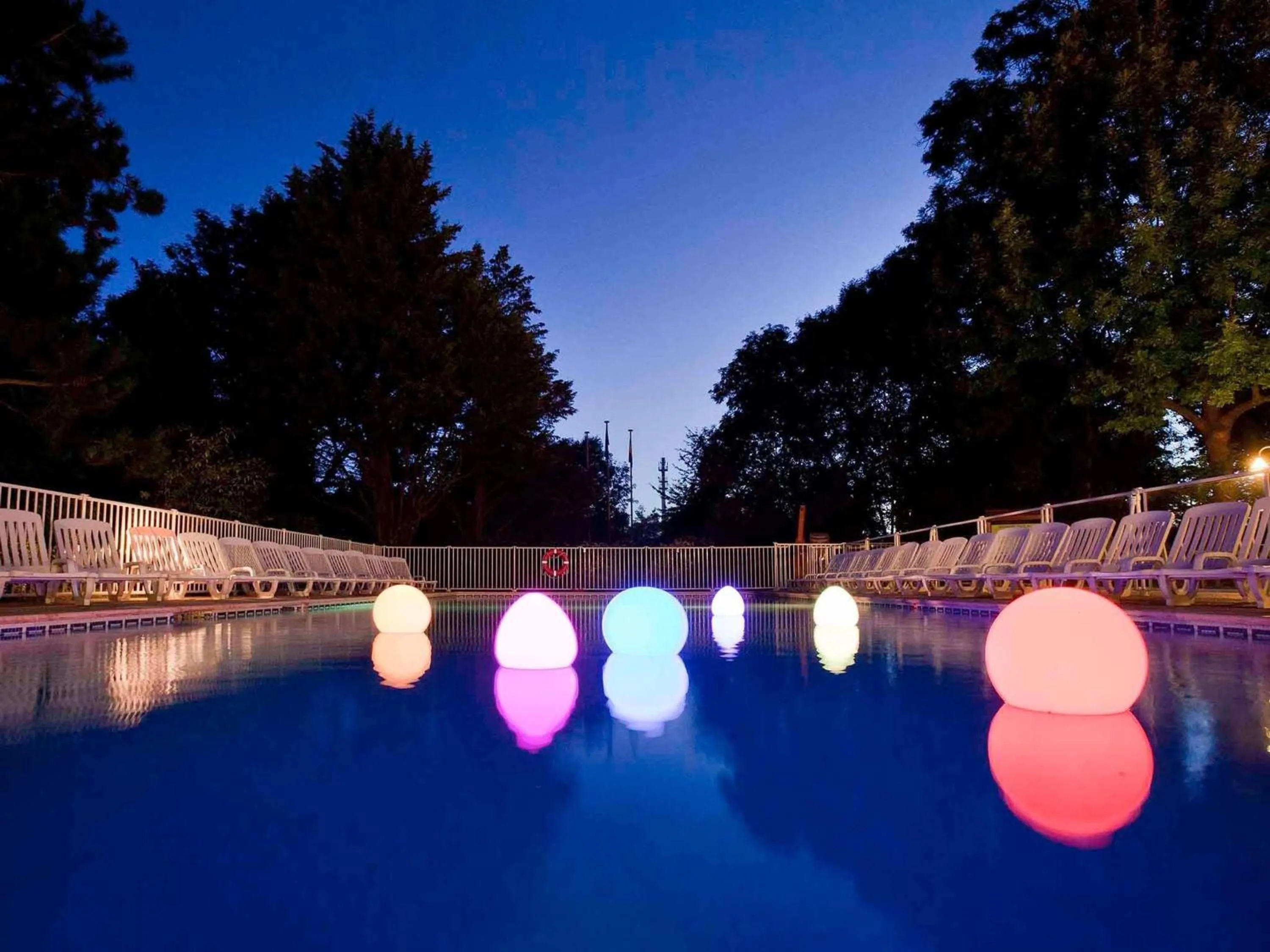 Pool view in Novotel Saclay