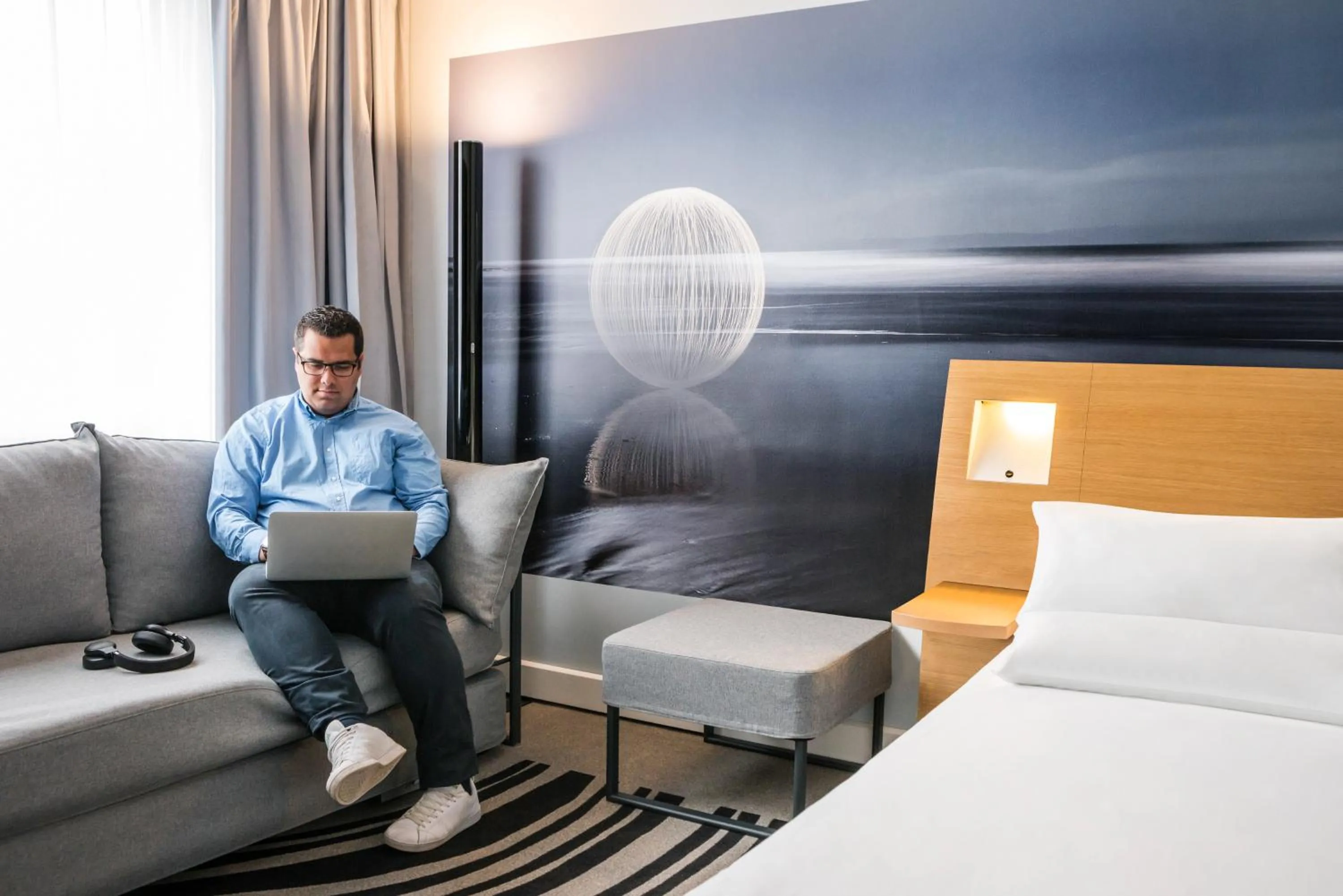 Bedroom, Bed in Novotel Saclay