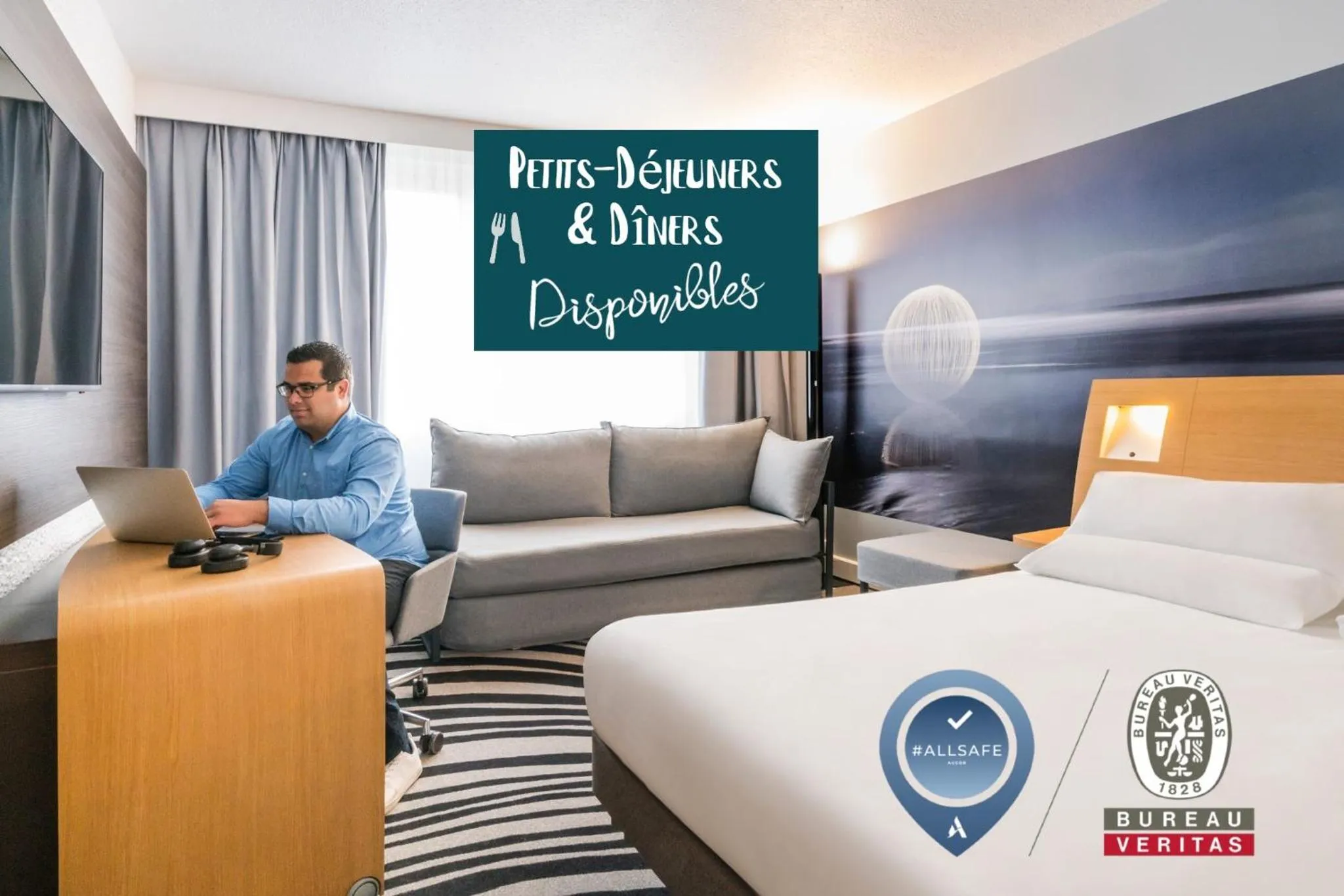 Bed in Novotel Saclay