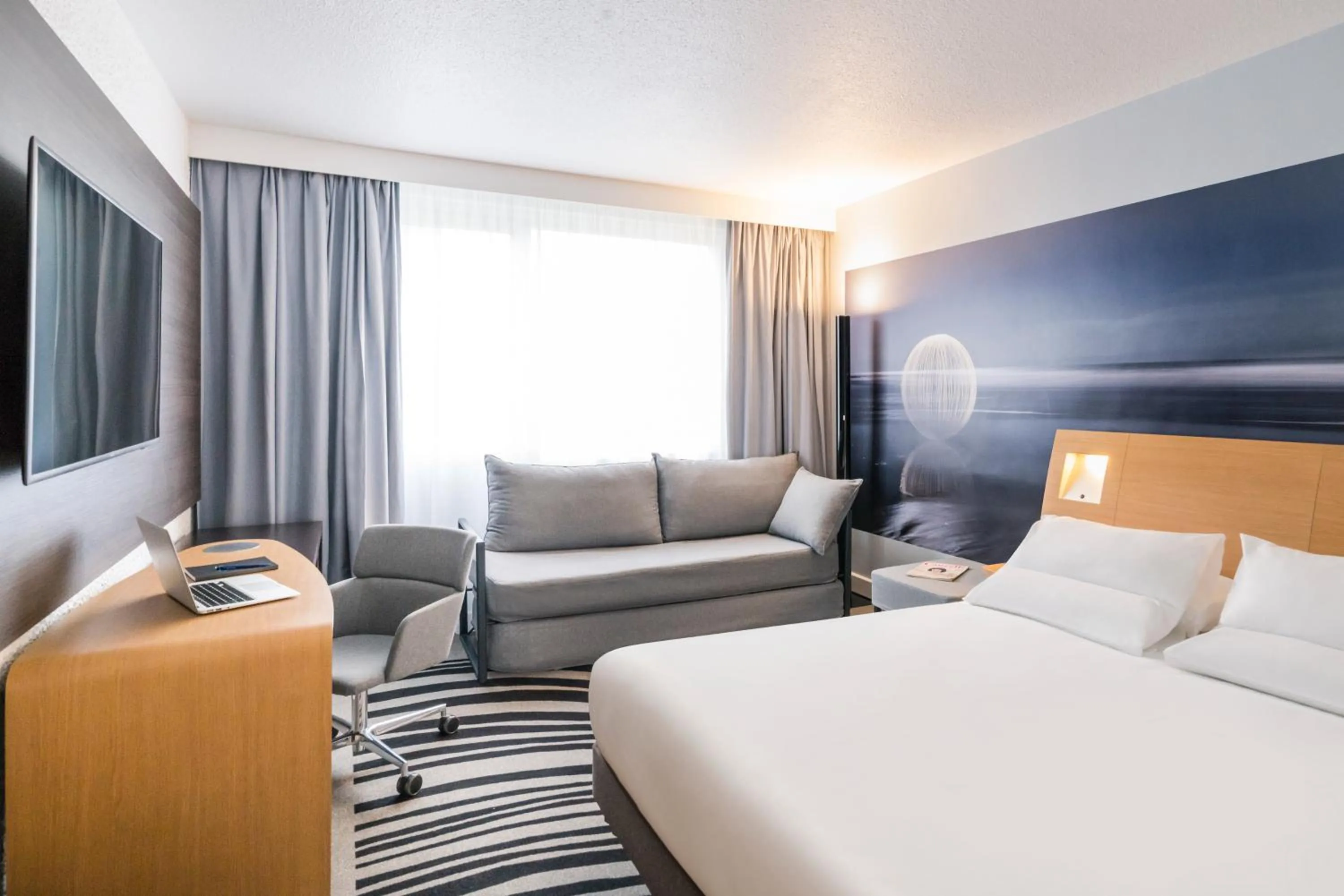 Family, Bed in Novotel Saclay