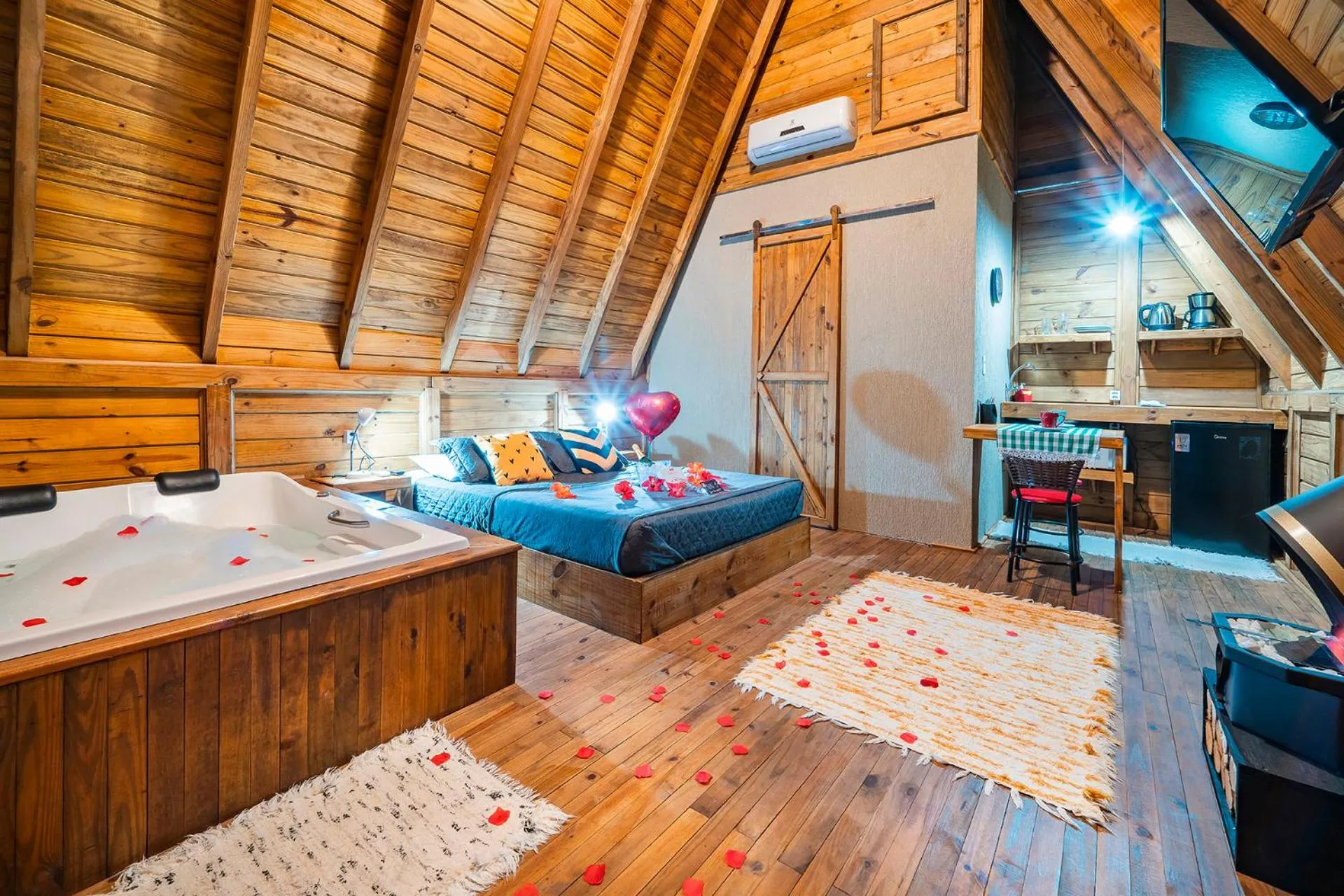 Bed in Pousada Chalé Suiço Bombinhas