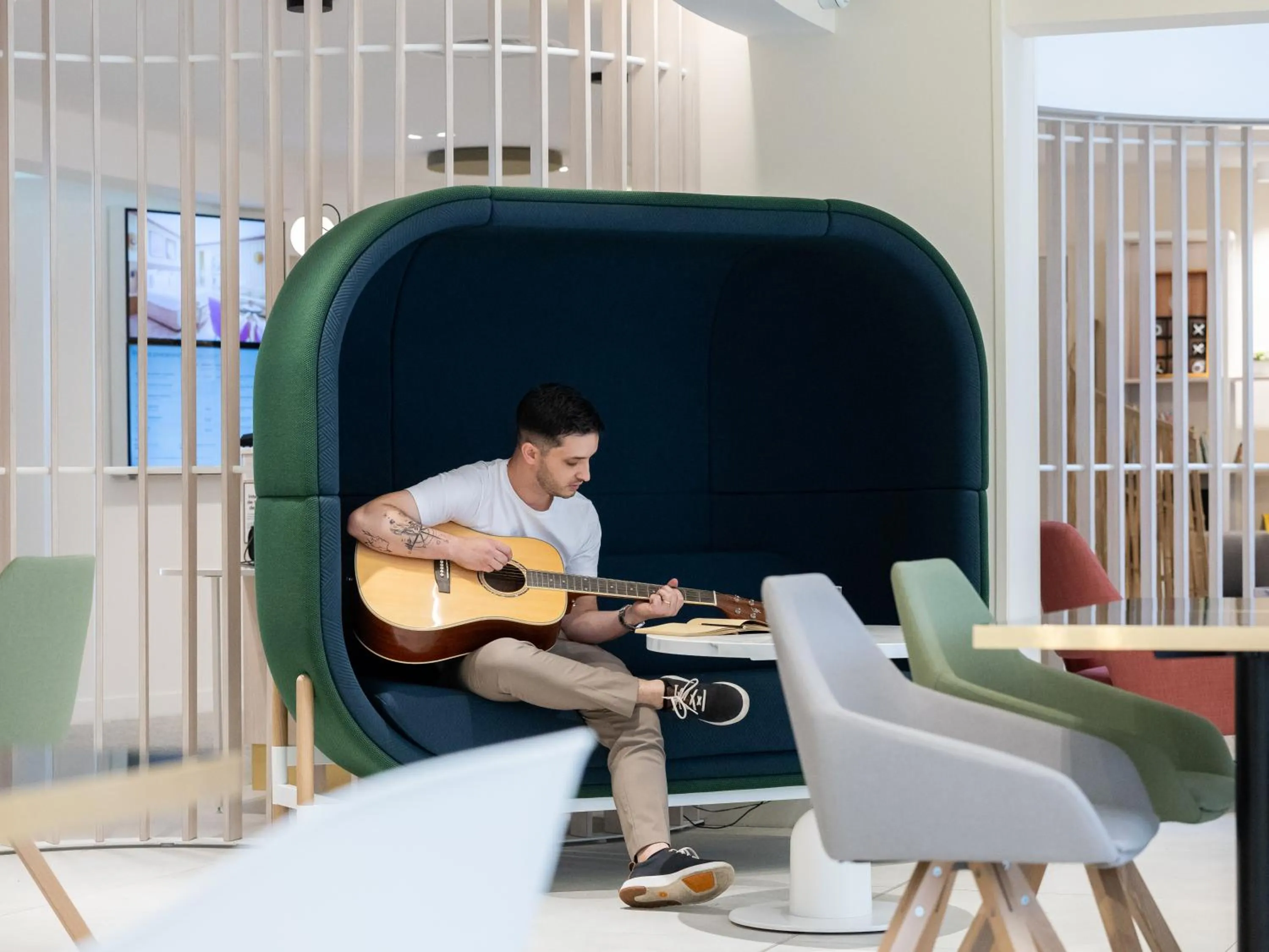 Lobby or reception in Novotel Suites Montpellier Antigone