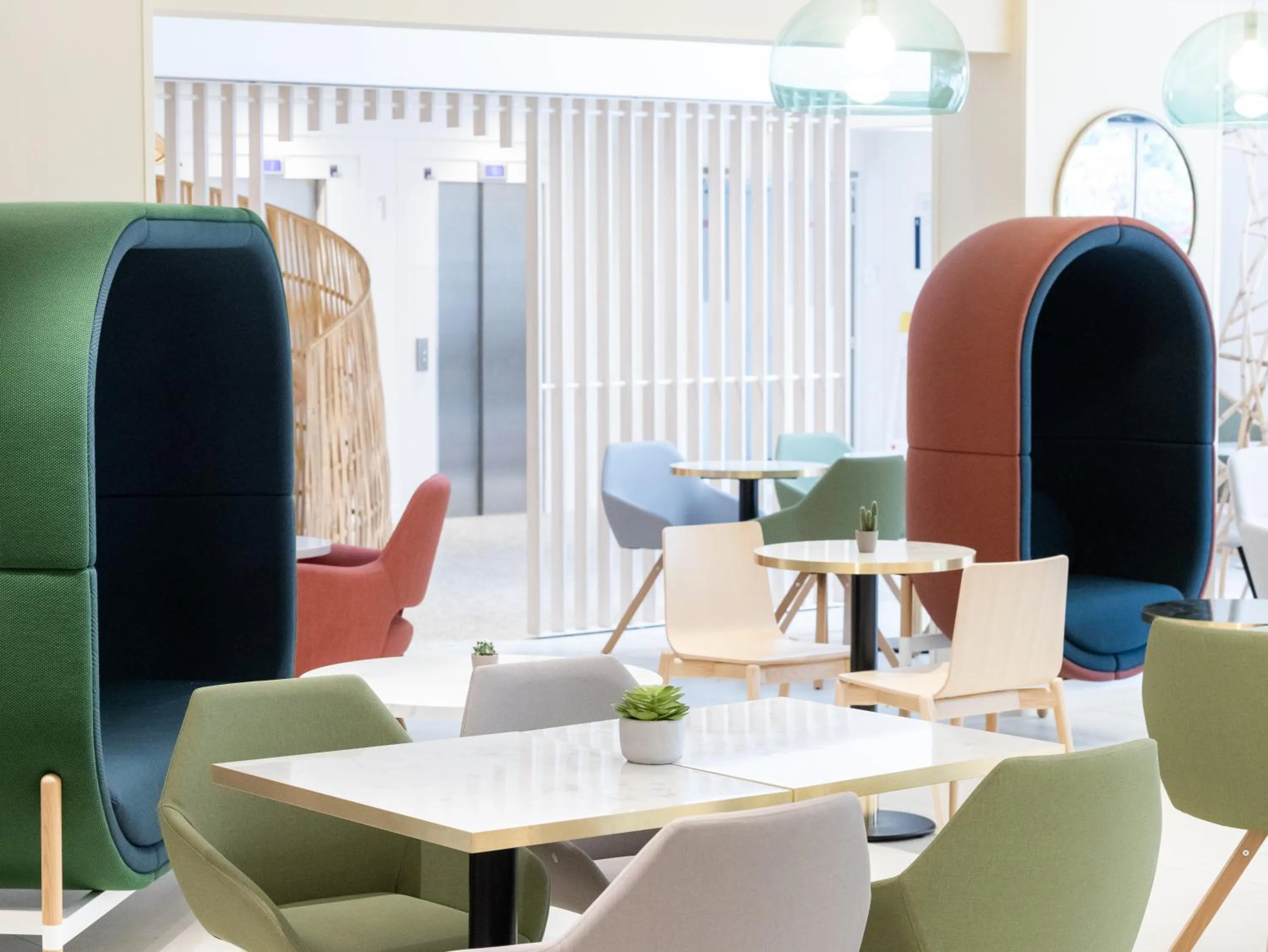 Lobby or reception in Novotel Suites Montpellier Antigone