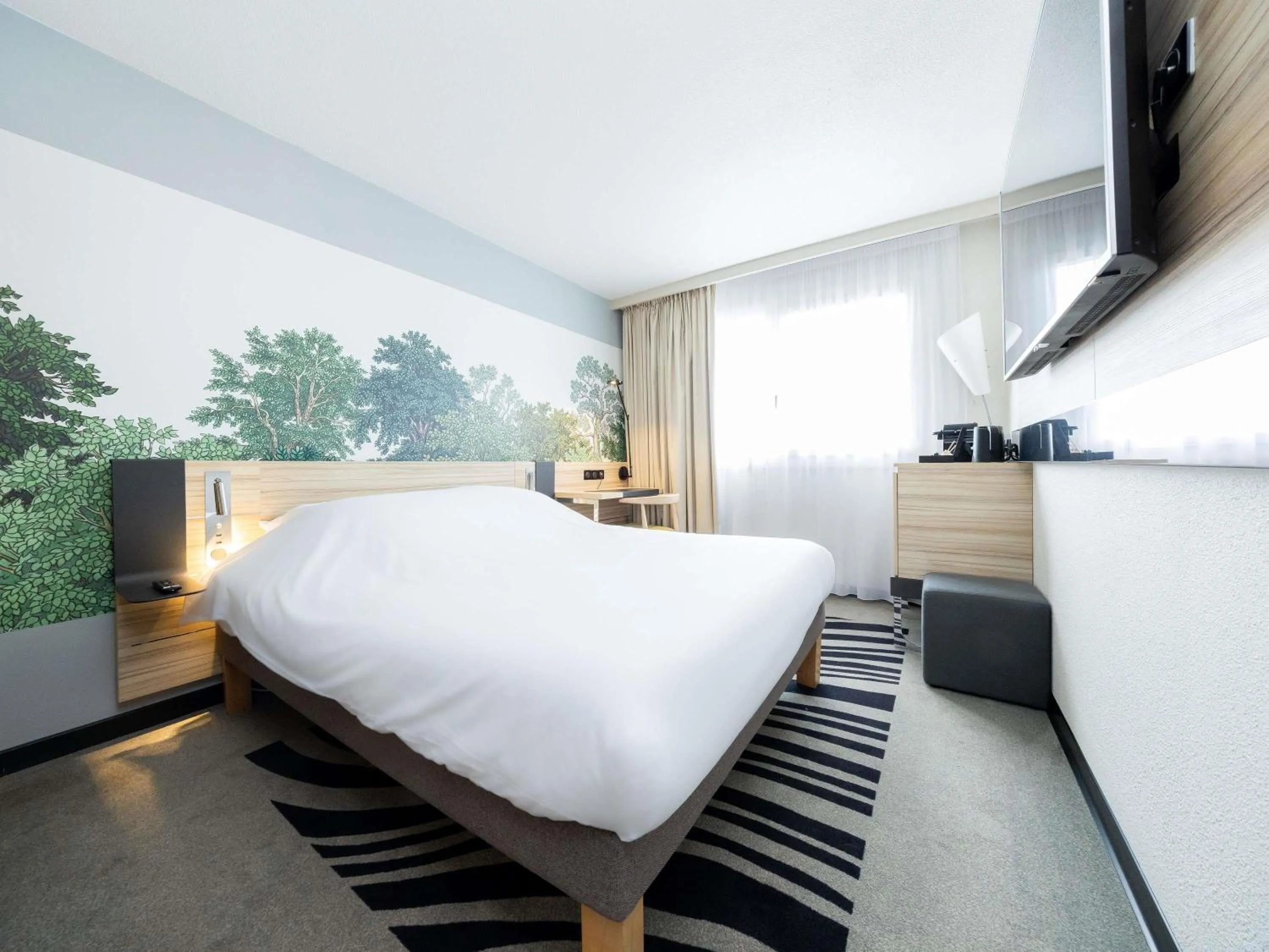 Bedroom, Bed in Novotel Suites Montpellier Antigone