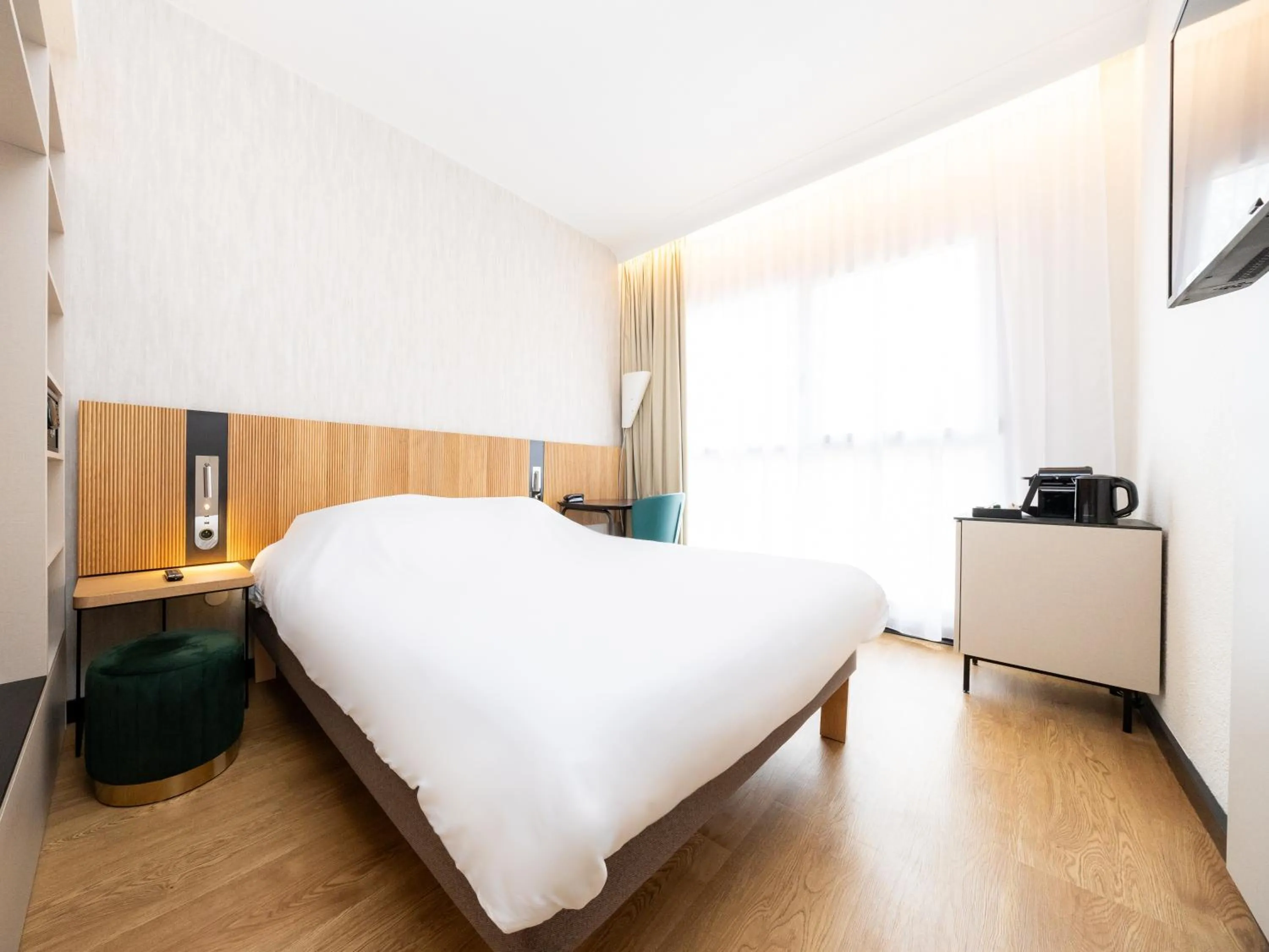 Bedroom, Bed in Novotel Suites Montpellier Antigone