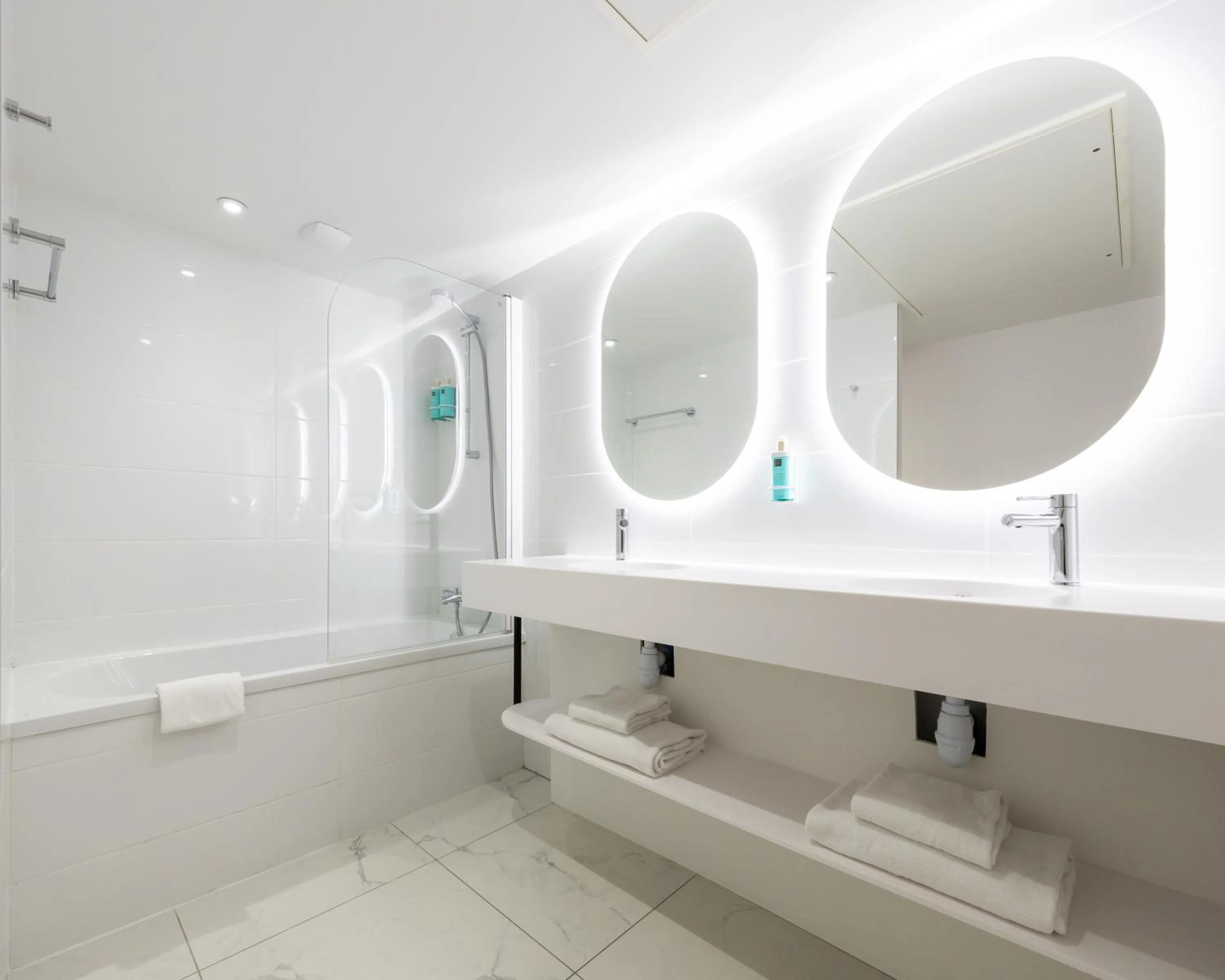 Bathroom in Novotel Suites Montpellier Antigone