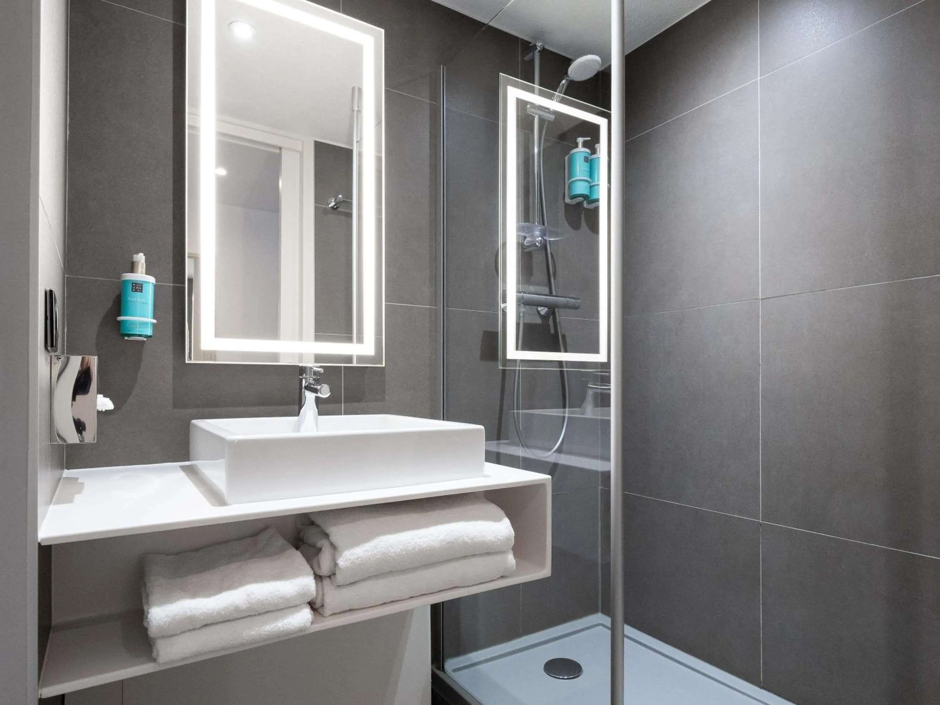 Bedroom in Novotel Suites Montpellier Antigone