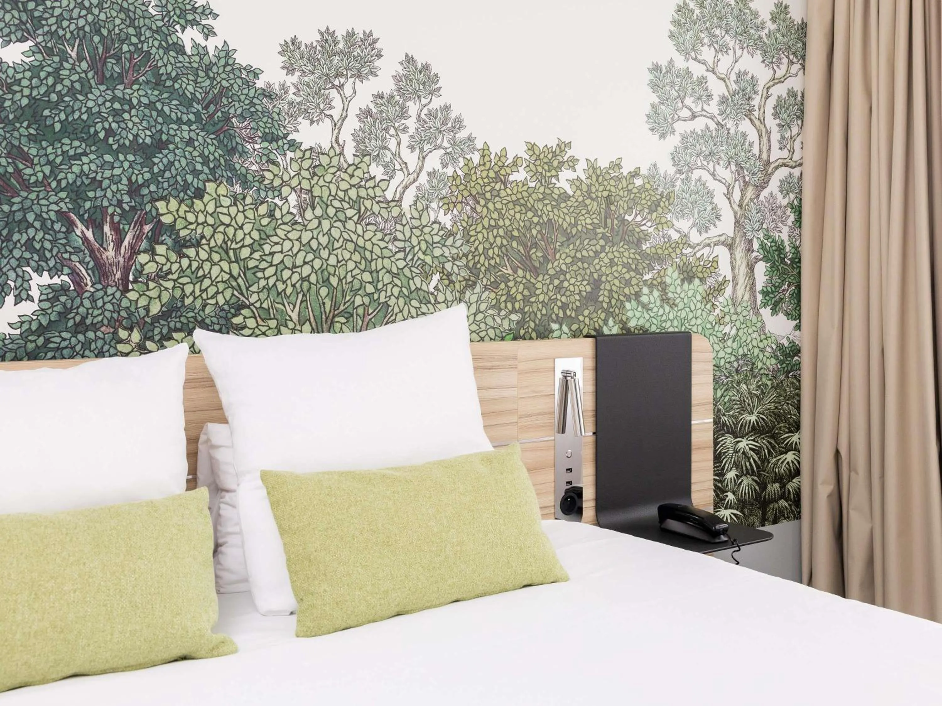 Bedroom, Bed in Novotel Suites Montpellier Antigone