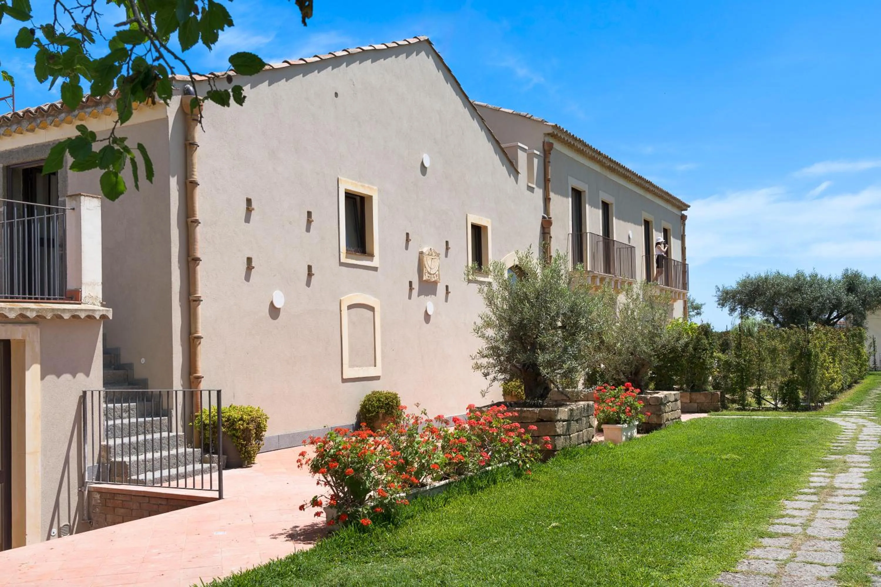 Property building in Nèroli Bio Relais