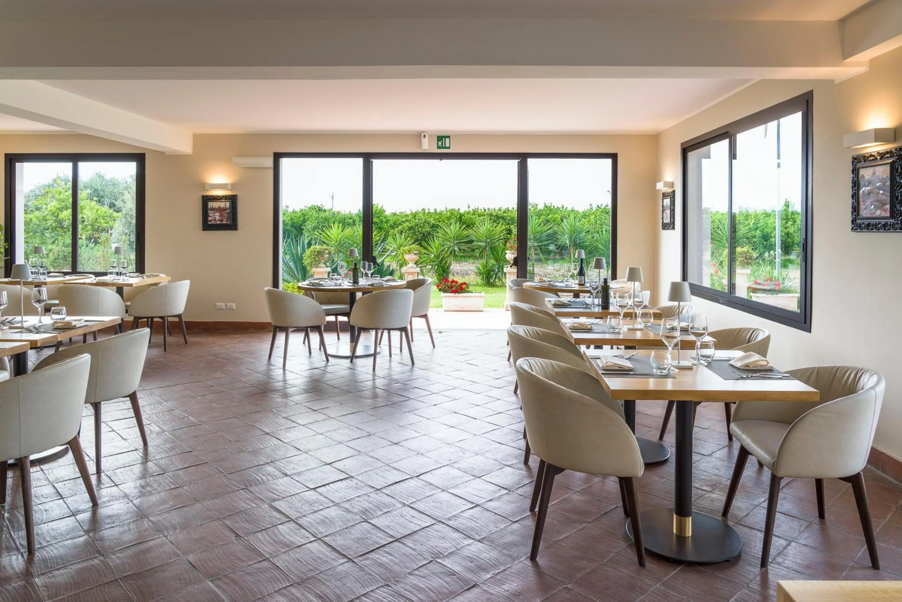 Restaurant/places to eat in Nèroli Bio Relais