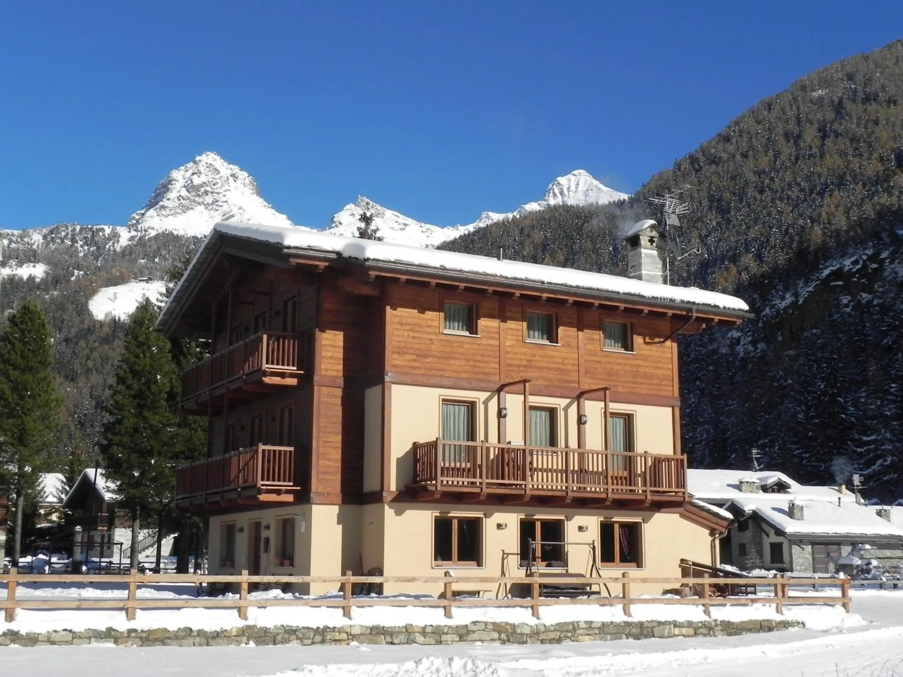 Facade/entrance in Villa Americana Chambres d'Hotes