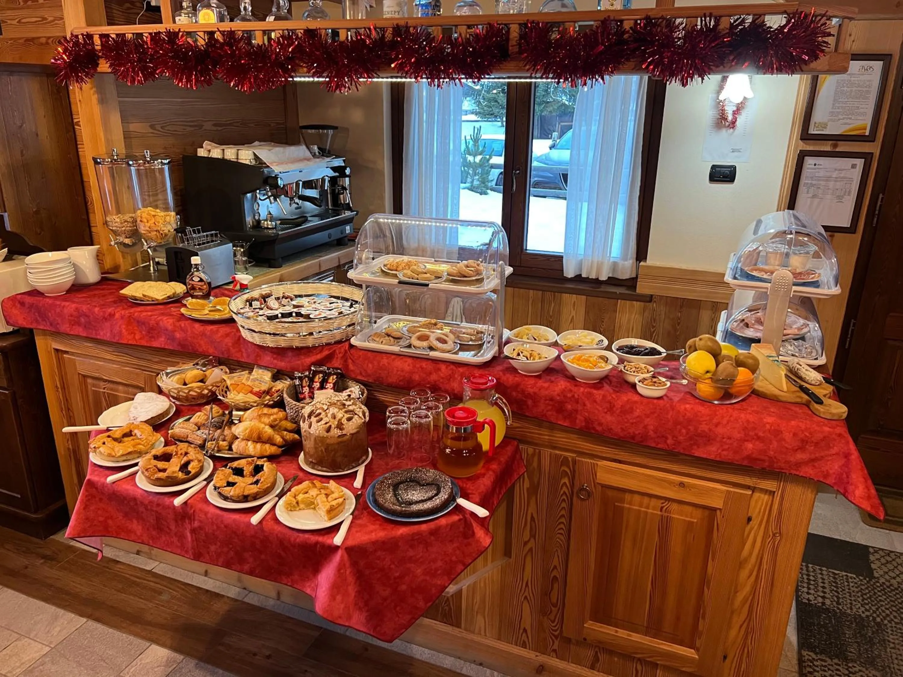 Buffet breakfast in Villa Americana Chambres d'Hotes