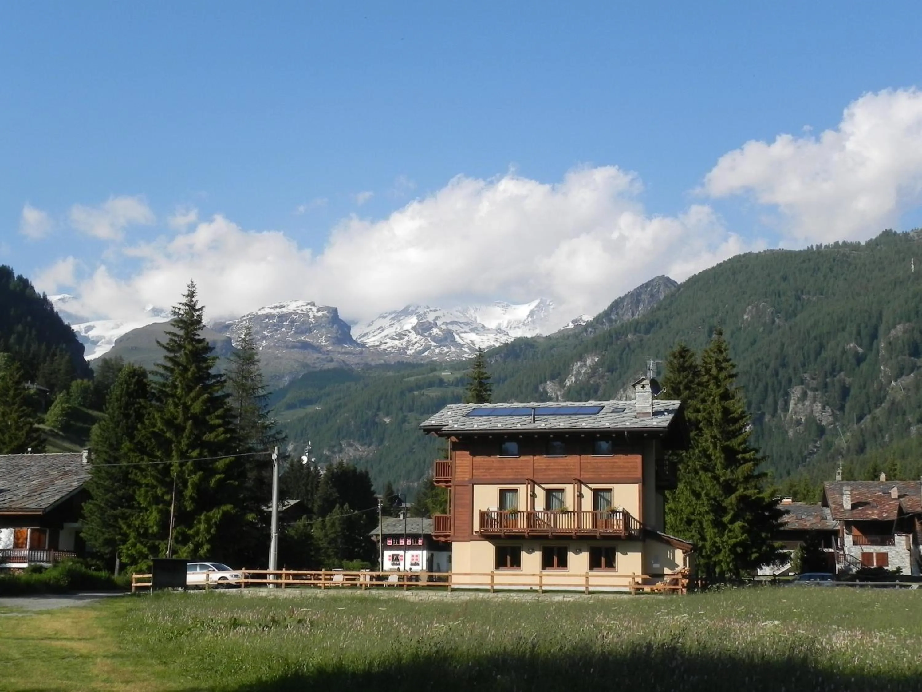 Facade/entrance in Villa Americana Chambres d'Hotes