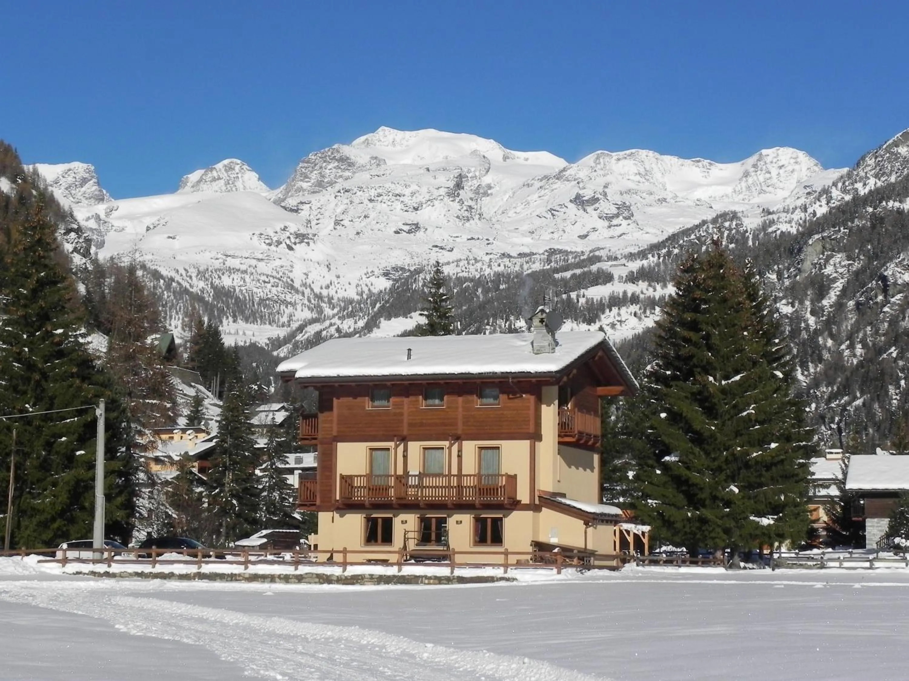 Facade/entrance in Villa Americana Chambres d'Hotes