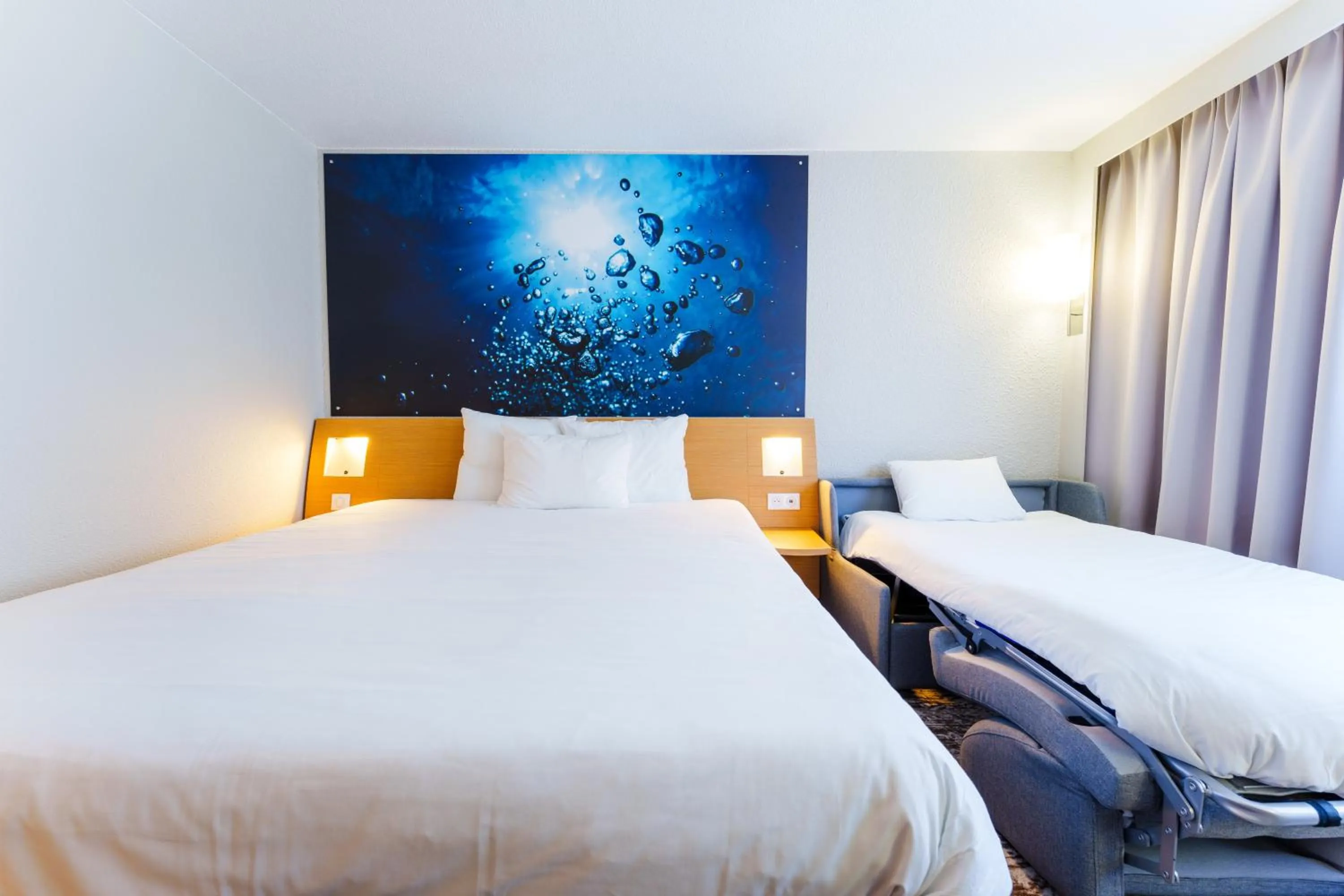 Bedroom, Bed in Novotel Saint Avold