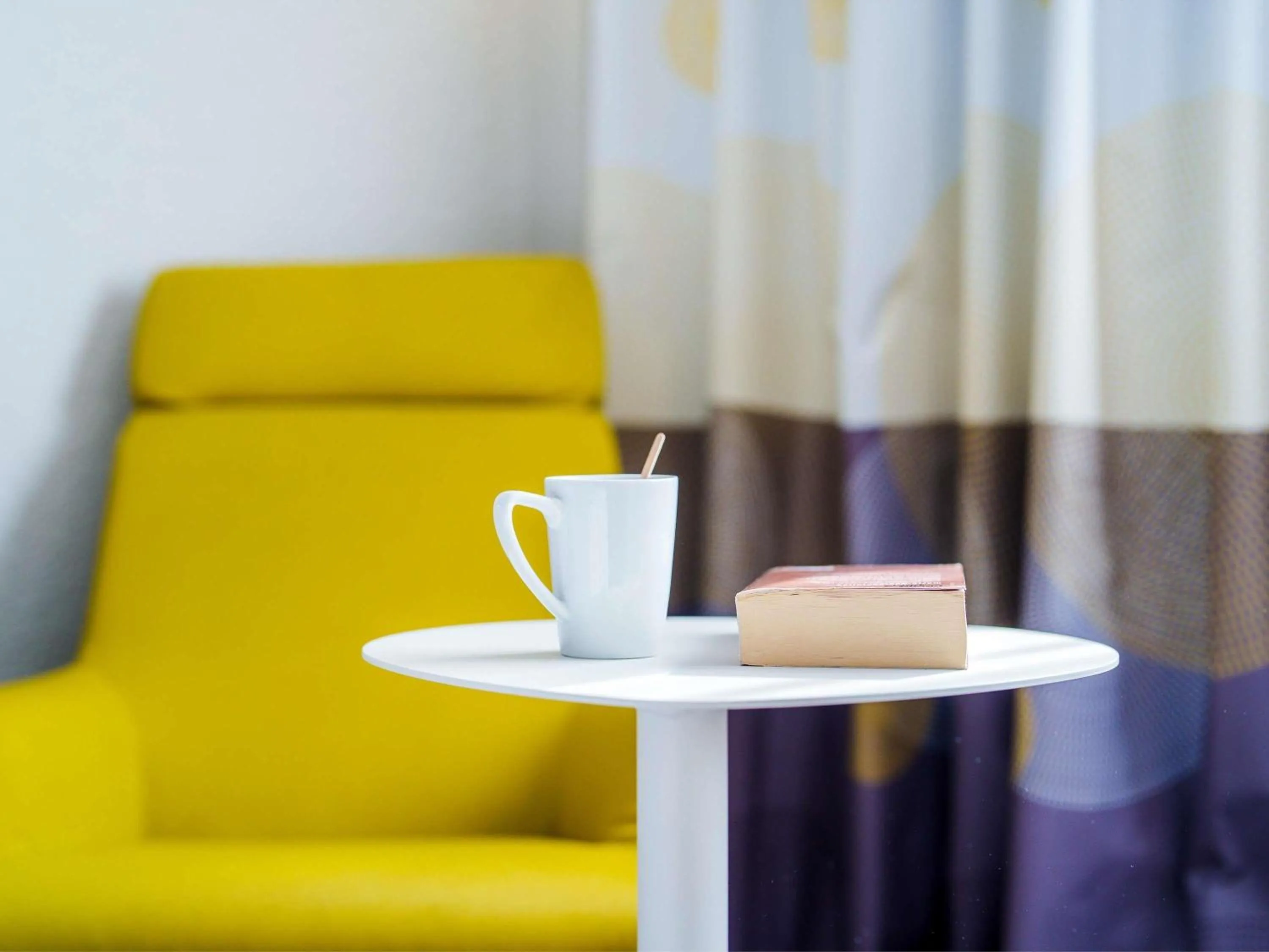 Bedroom in Novotel Saint Avold