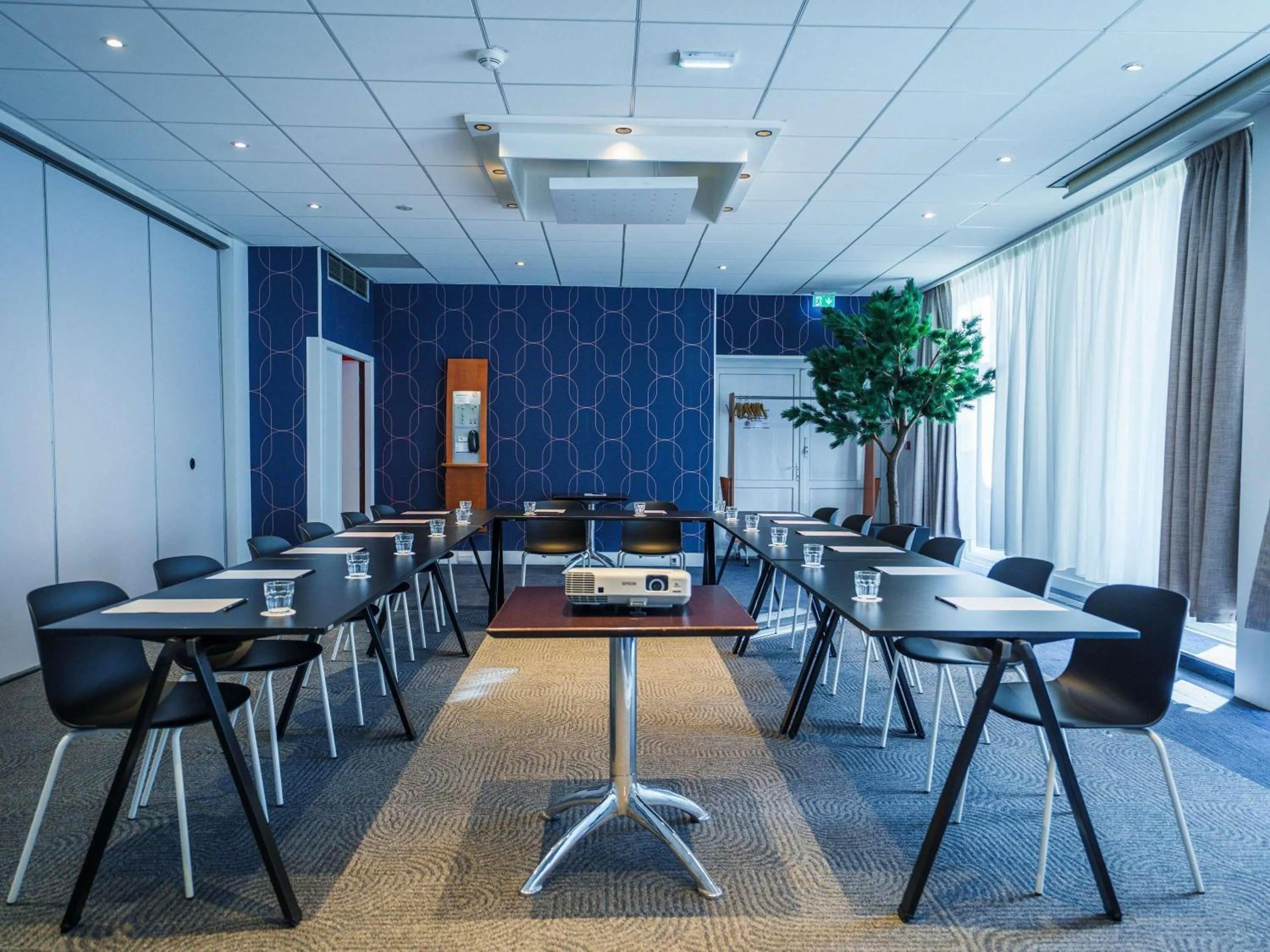 Meeting/conference room in Novotel Saint Avold